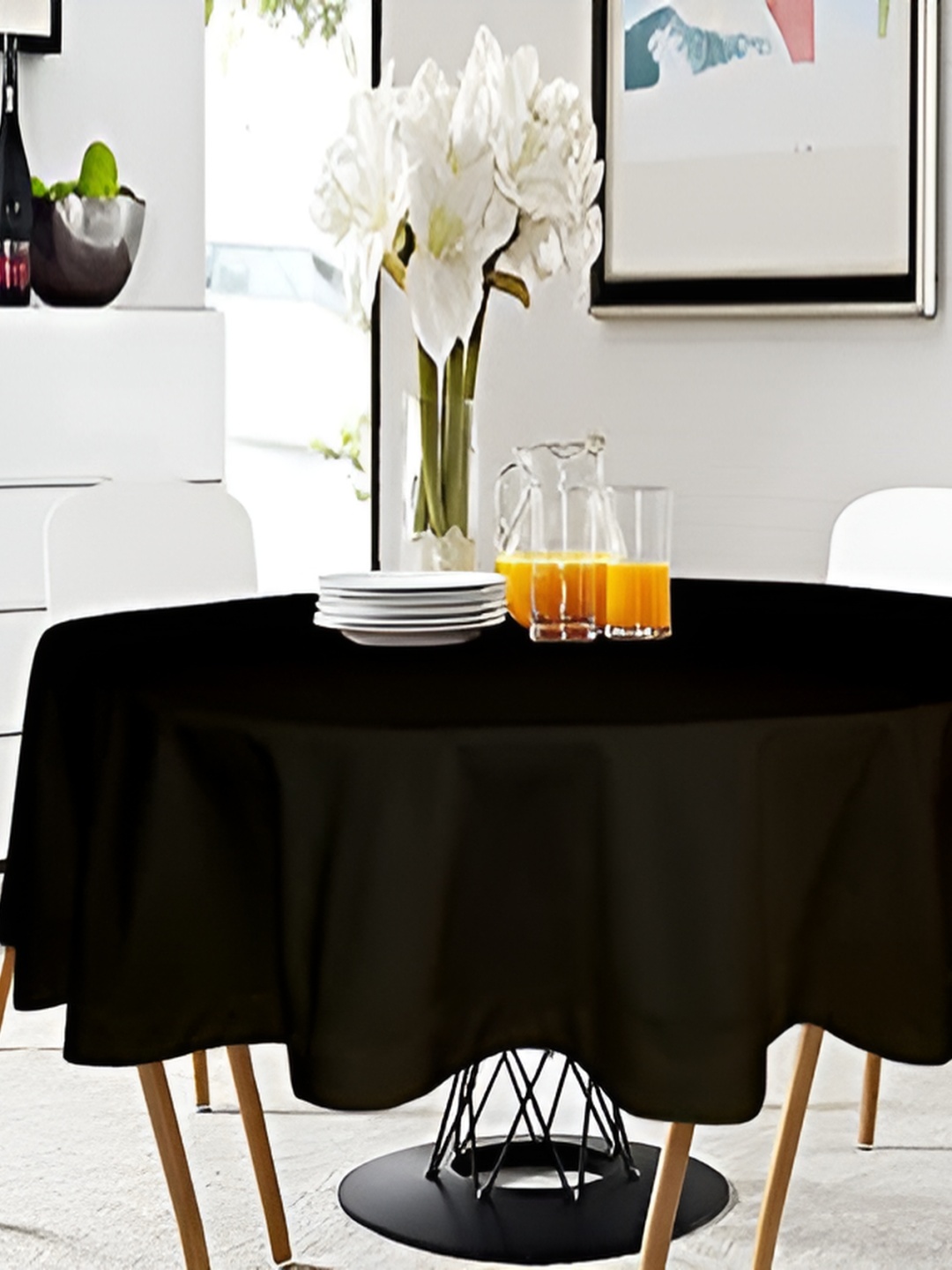 

Lushomes Black Cotton Round 2 Seater Table Cover