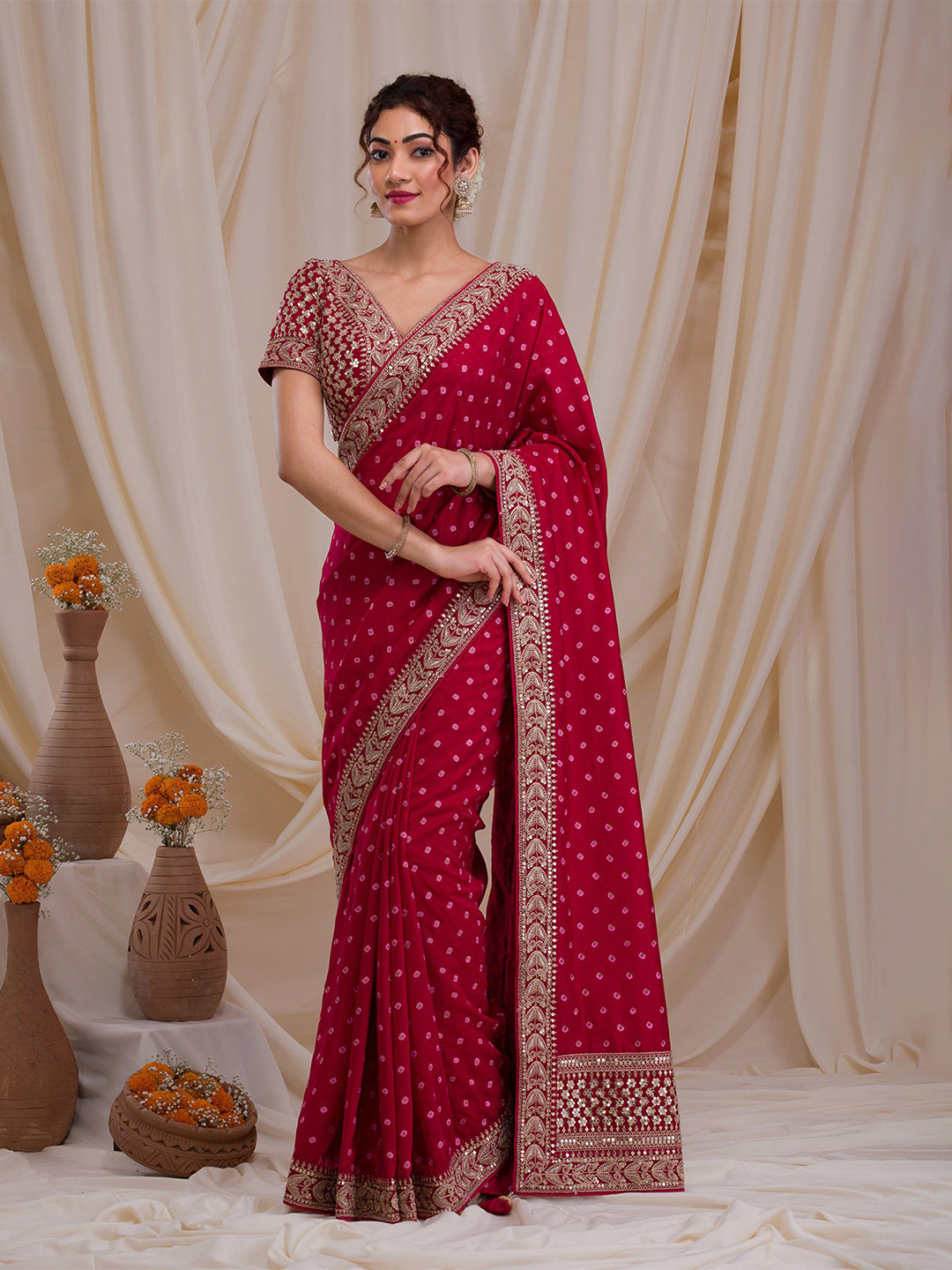 

Jinal & Jinal Magenta & Gold-Toned Bandhani Embroidered Saree