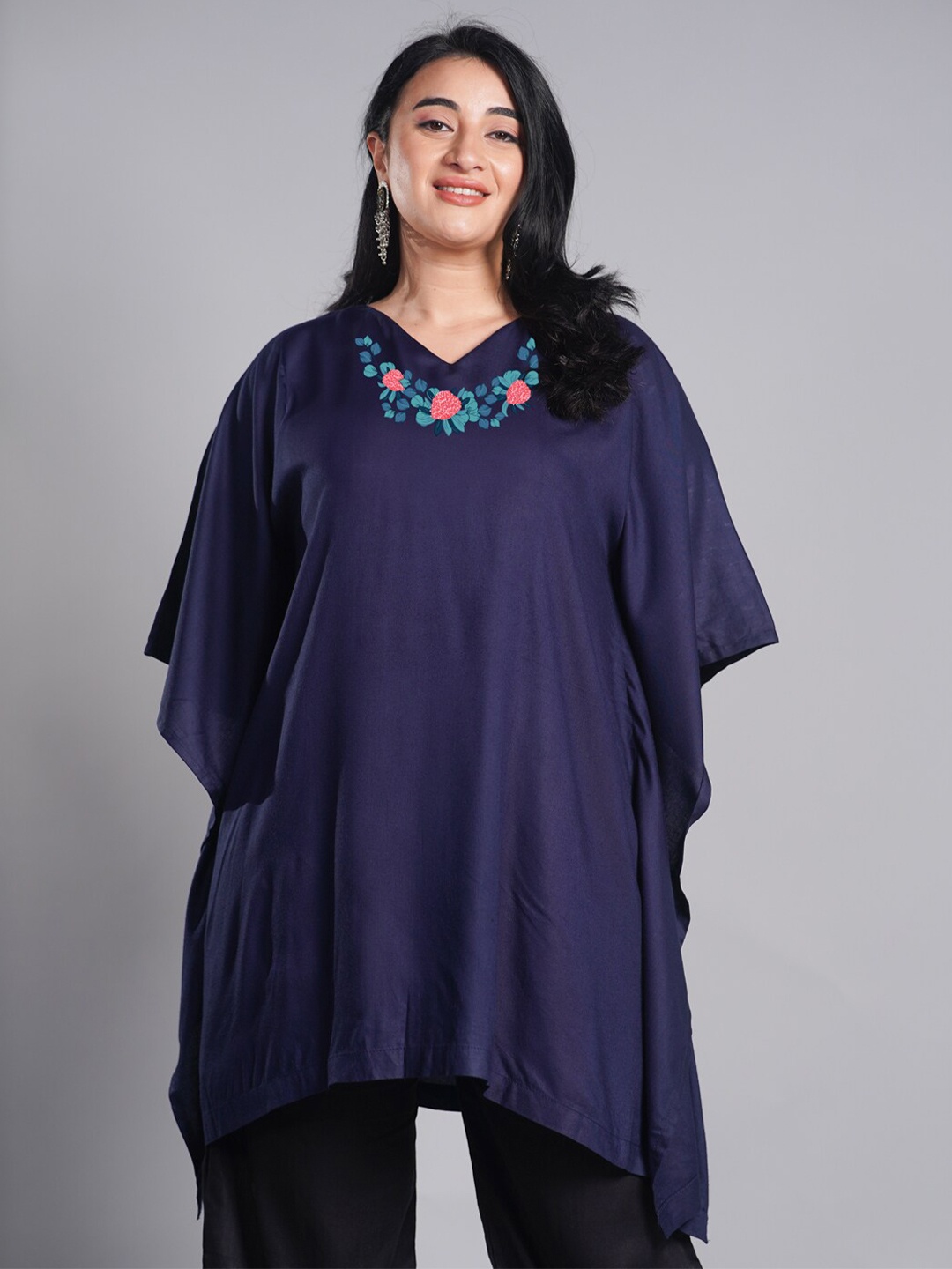 

LetsDressUp Floral Printed V-Neck Kaftan Straight Kurti, Navy blue