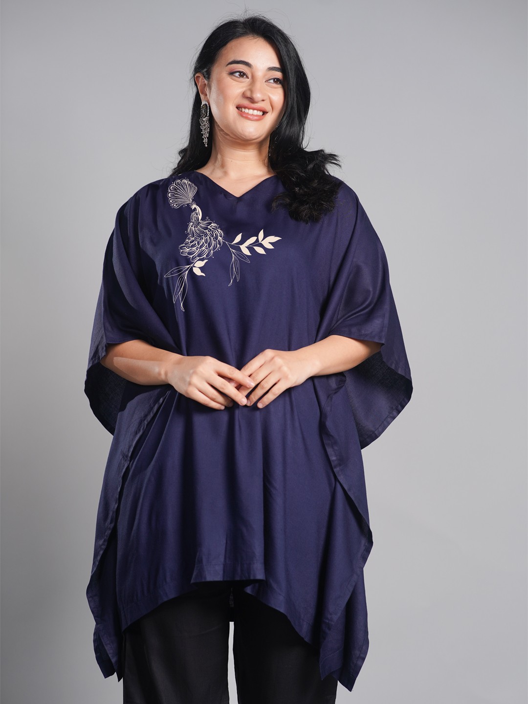 

LetsDressUp Floral Printed V-Neck Flared Sleeves Kaftan Kurti, Navy blue