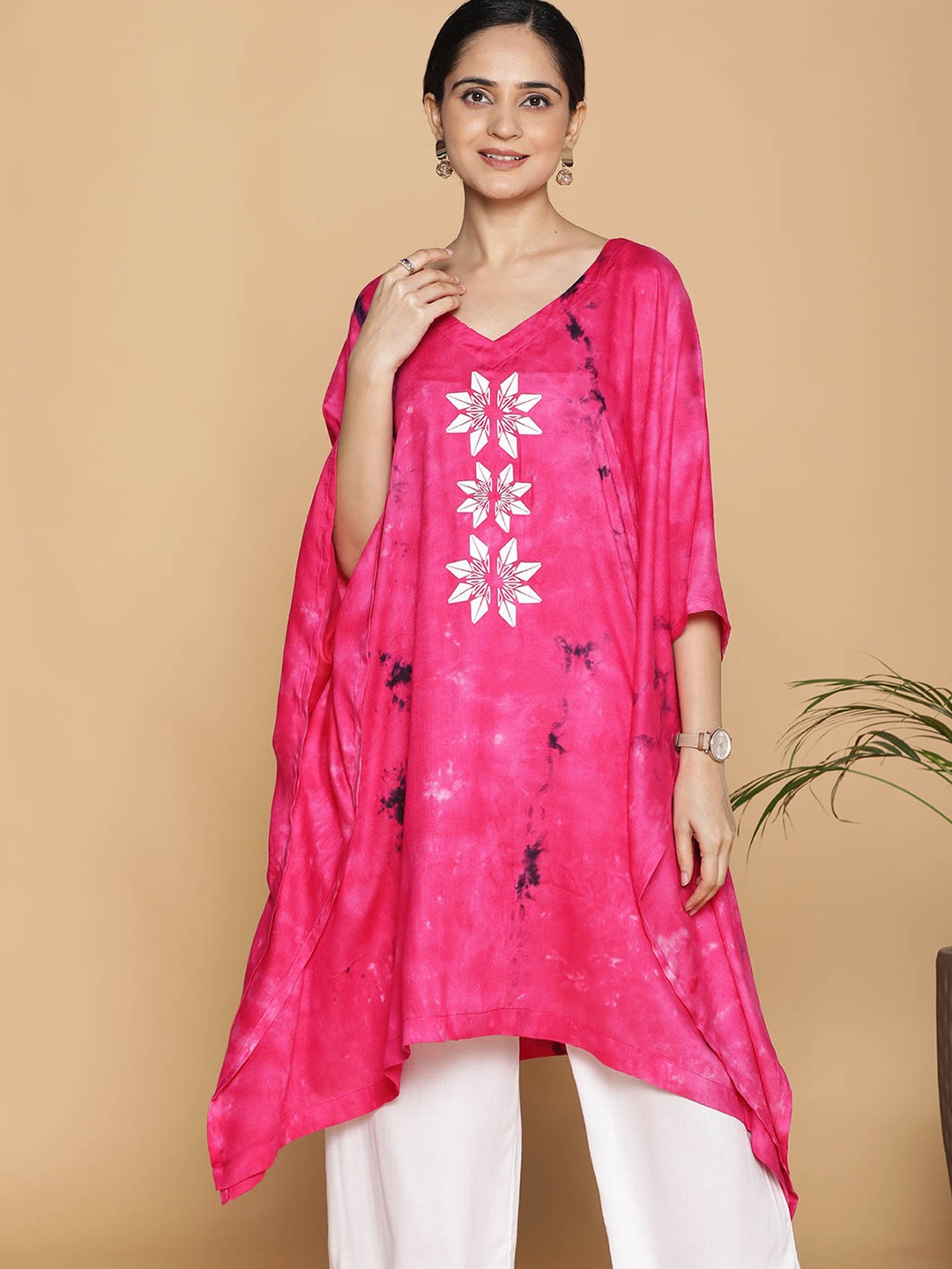 

LetsDressUp Ethnic Motifs Printed V-Neck Flared Sleeves Kaftan Kurti, Magenta