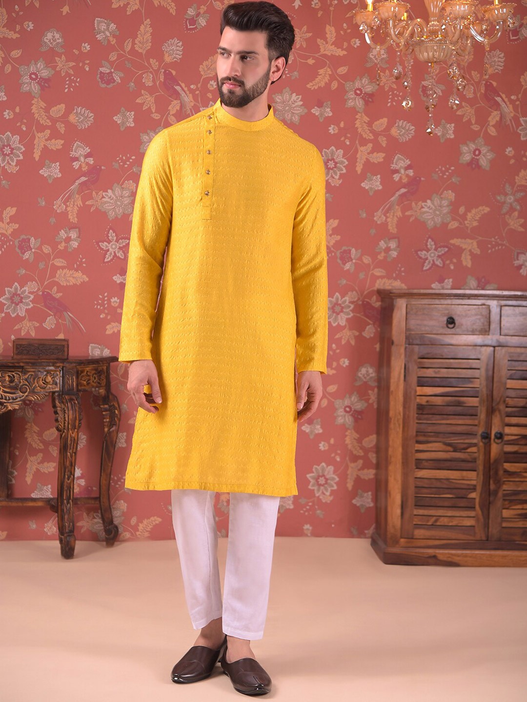 

House of Pataudi Woven Design Straight Kurta With Pyjama, Yellow