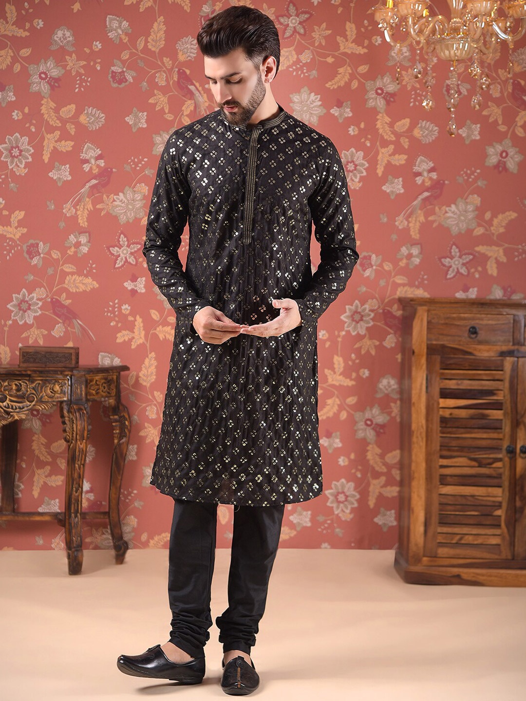 

House of Pataudi Embroidered Straight Kurta With Churidar, Black