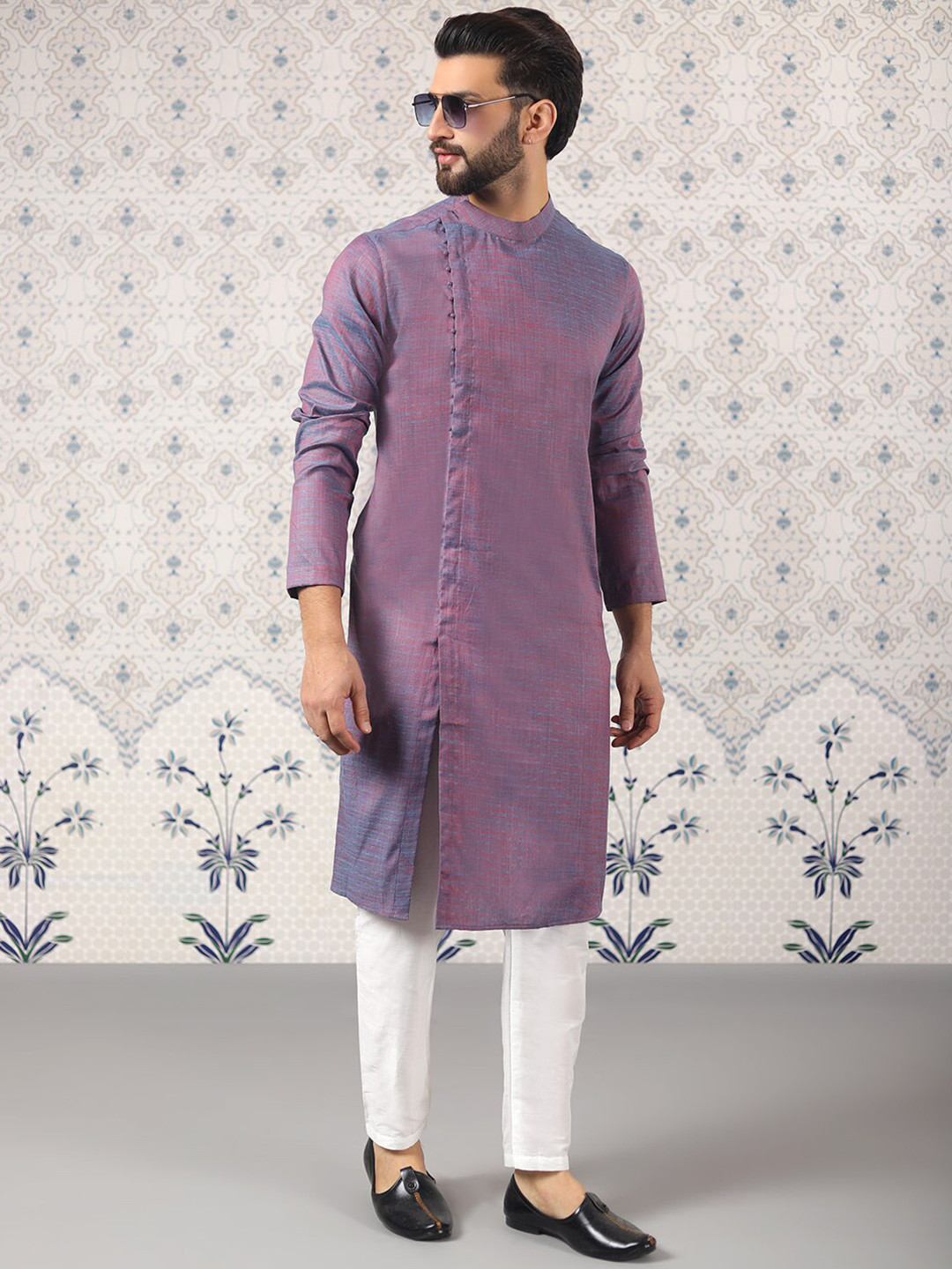 

Ode by House of Pataudi Woven Design Jacquard Kurta With Pyjama, Purple