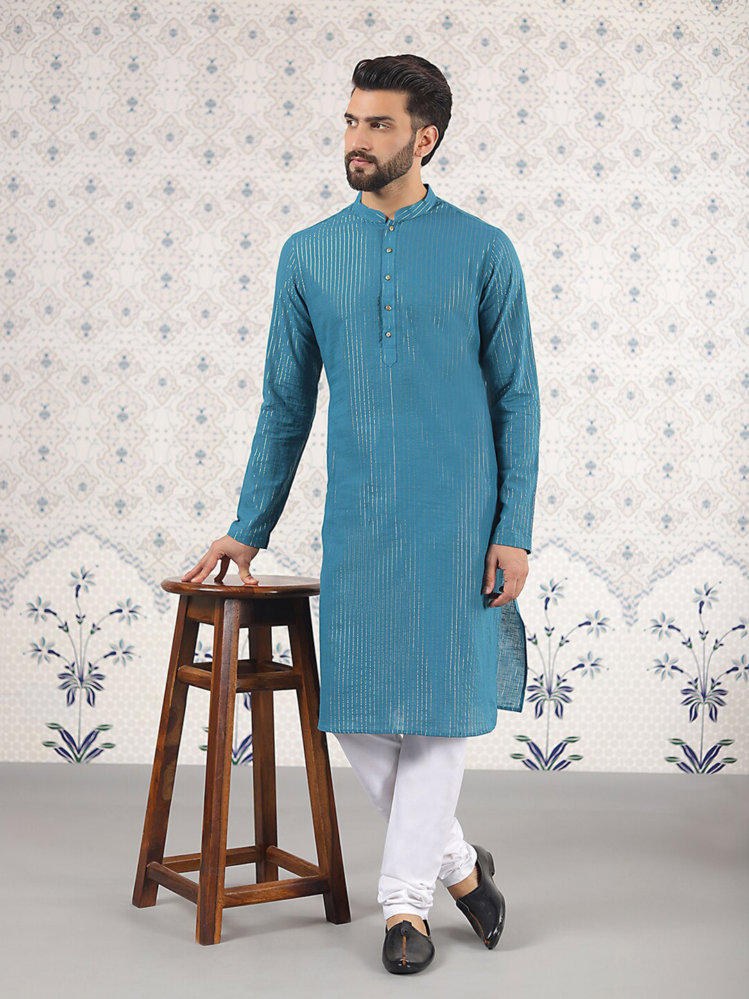 

Ode by House of Pataudi Blue Striped Mandarin Collar Regular Kurta With Churidar