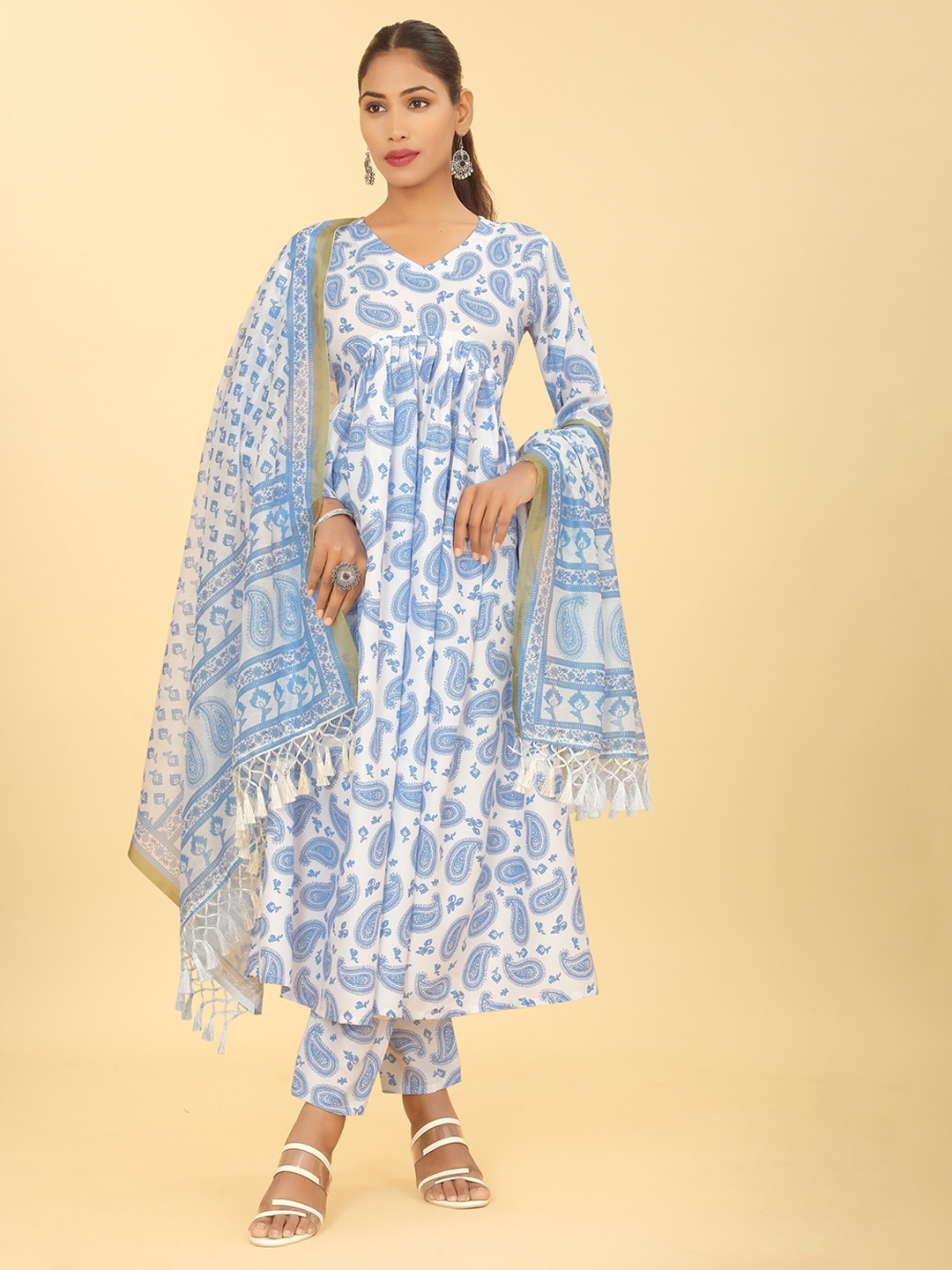 

DARIAN Paisley Printed Empire Kurta with Trousers & Dupatta, White