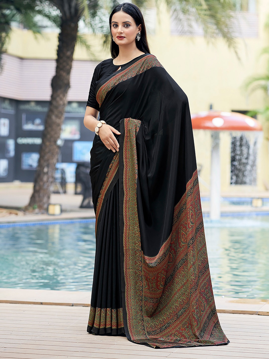 

Mitera Printed Border Saree, Black