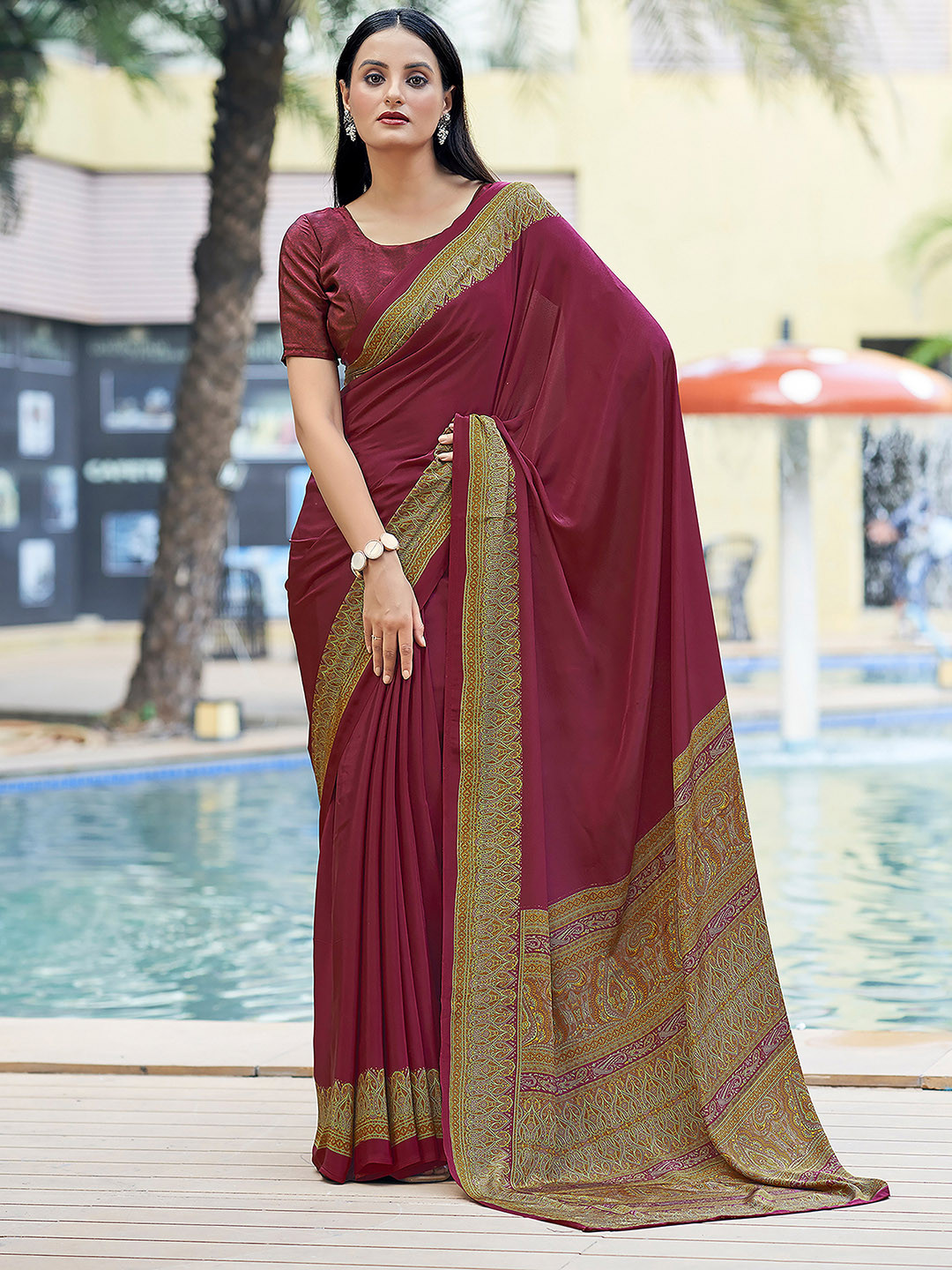 

Mitera Maroon & Pink Silk Screen Printed Maheshwari Saree
