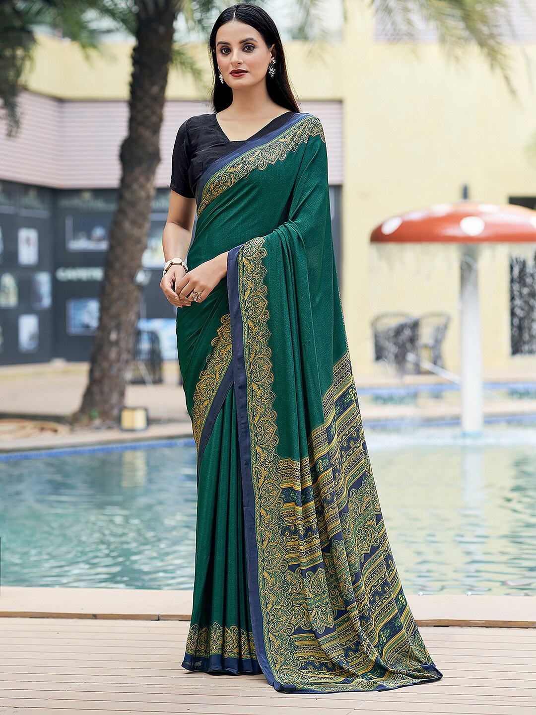 

Mitera Ethnic Motifs Printed Maheshwari Saree, Green