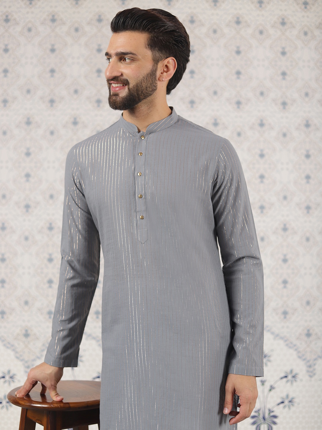 

Ode by House of Pataudi Striped Mandarin Collar Cotton Jacqurad Kurta, Grey