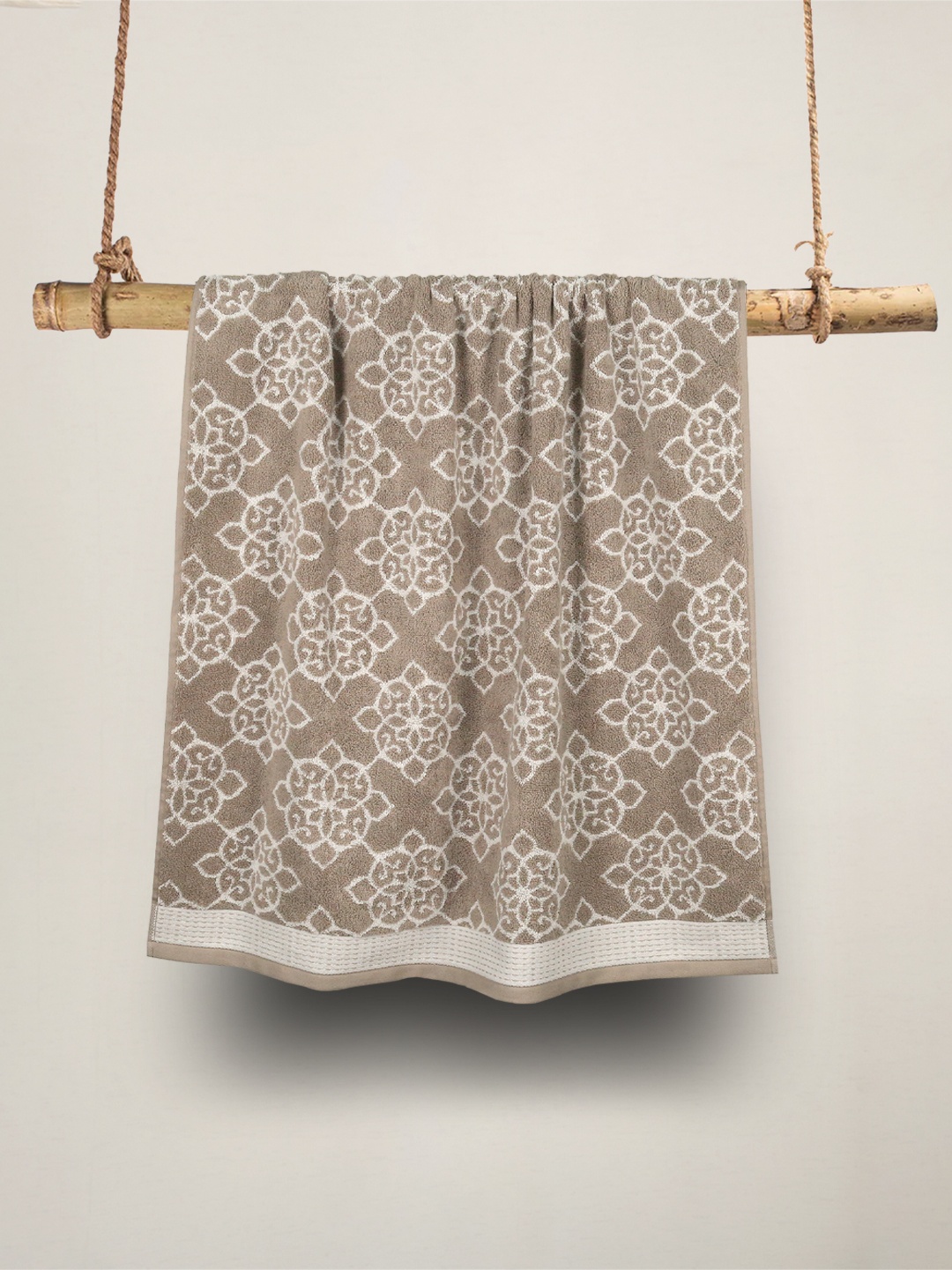 

MYTRIDENT Brown Bath Cotton 500 GSM Towel, Grey