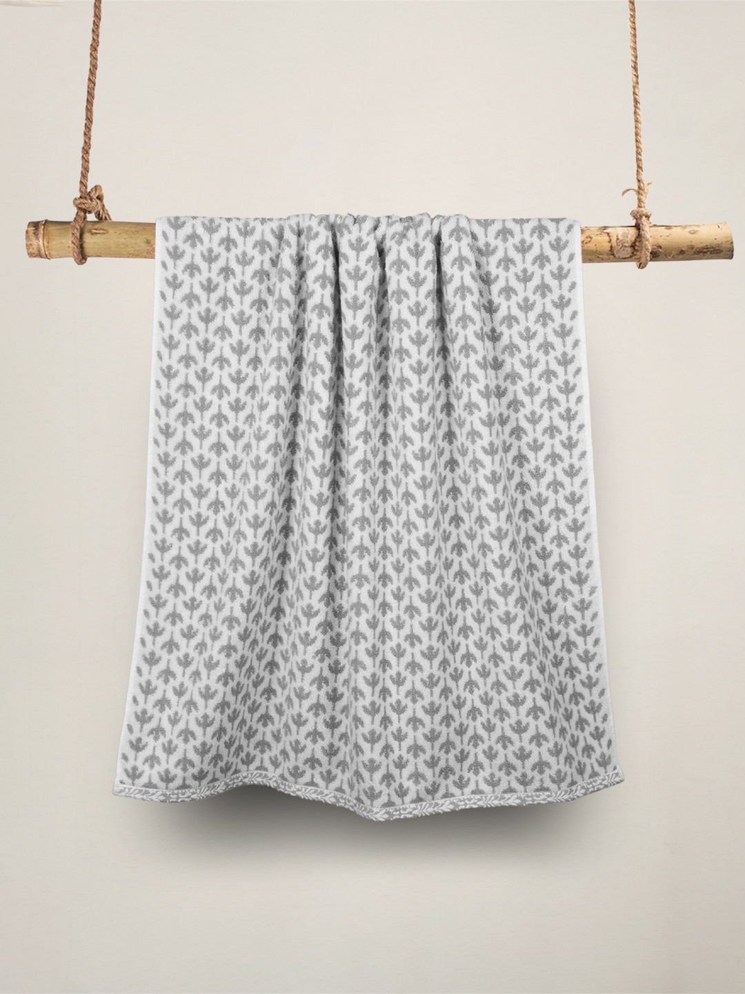 

MYTRIDENT Grey Bath Cotton 500 GSM Towel