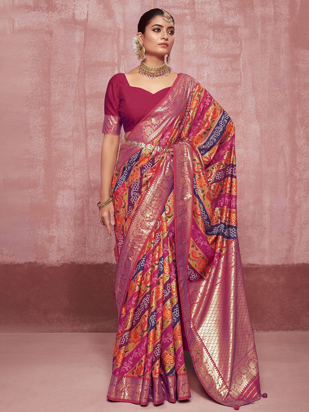 

Satrani Pink & Orange Ethnic Motifs Zari Pure Silk Sungudi Saree