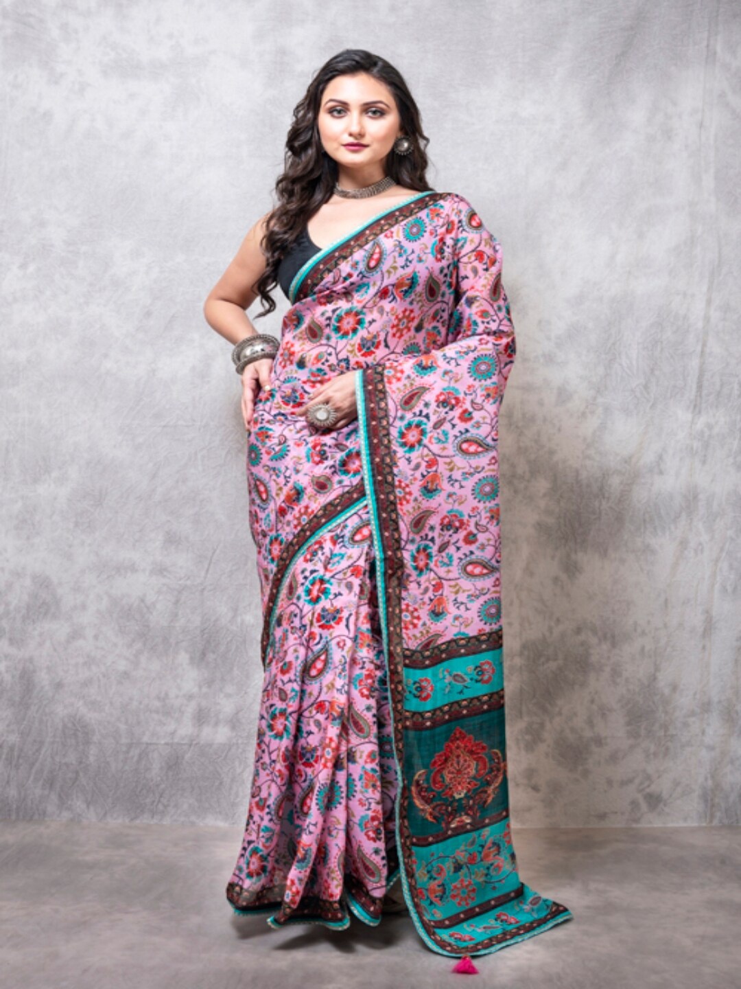 

Morchari Ethnic Motifs Organza Saree, Pink