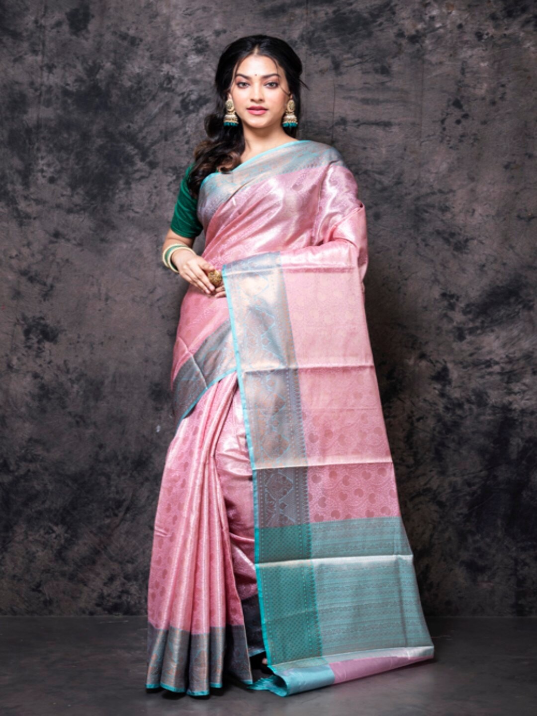 

Morchari Floral Woven Design Zari Banarasi Saree, Pink