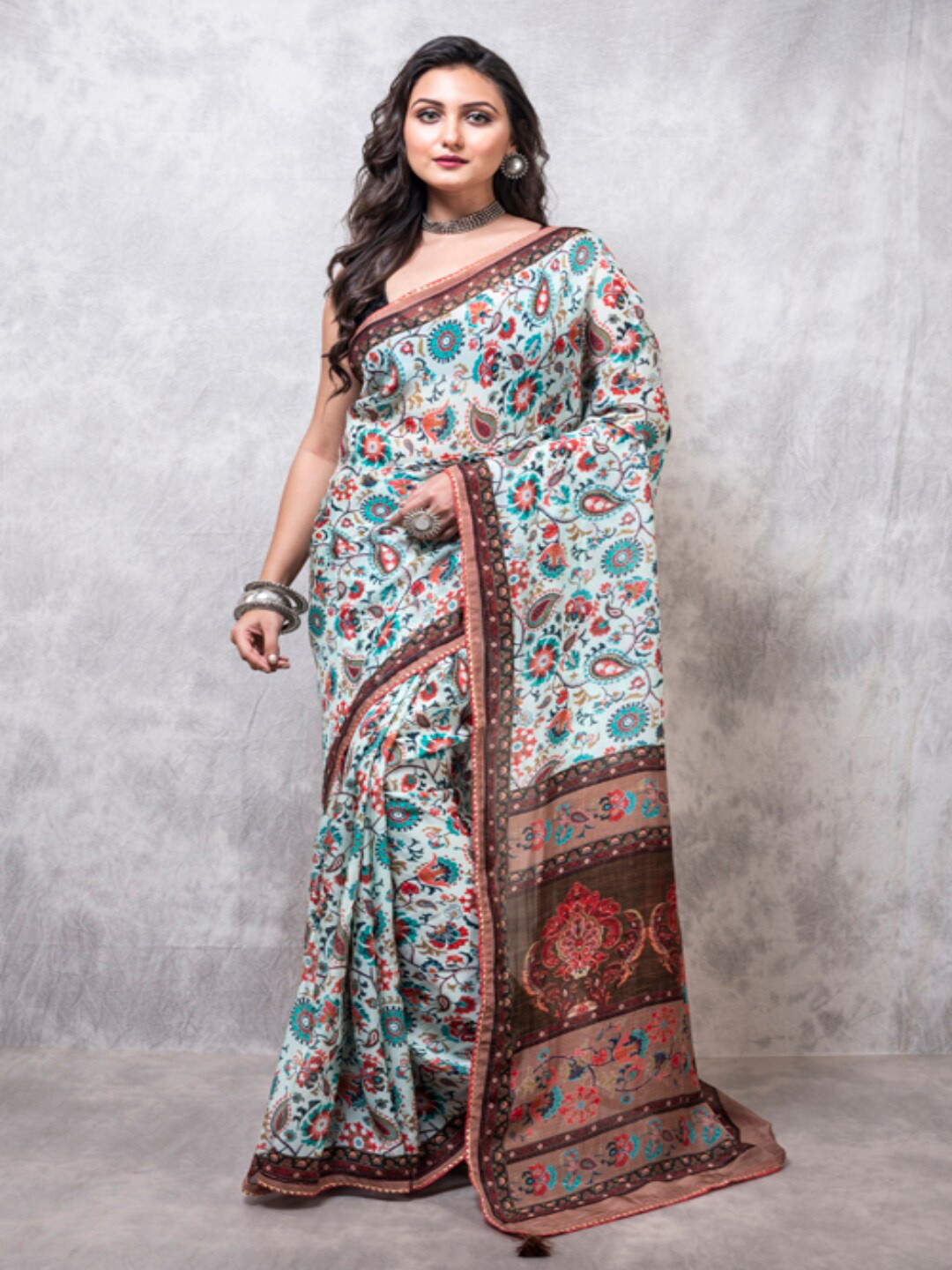 

Morchari Floral Printed Organza Saree, Blue
