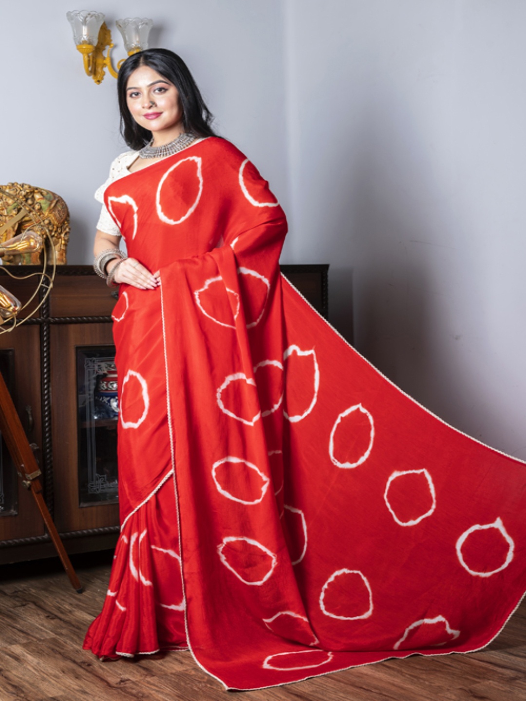 

Morchari Abstract Printed Pure Chiffon Saree, Red
