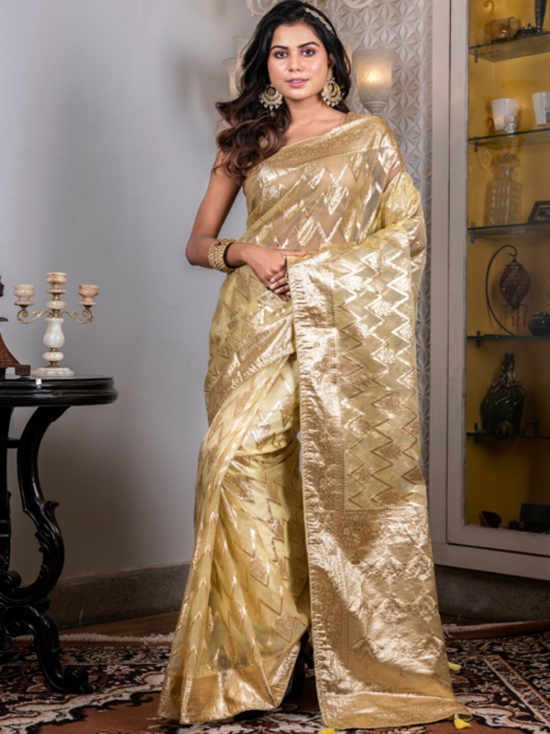 

Morchari Abstract Woven Design Zari Organza Saree, Gold