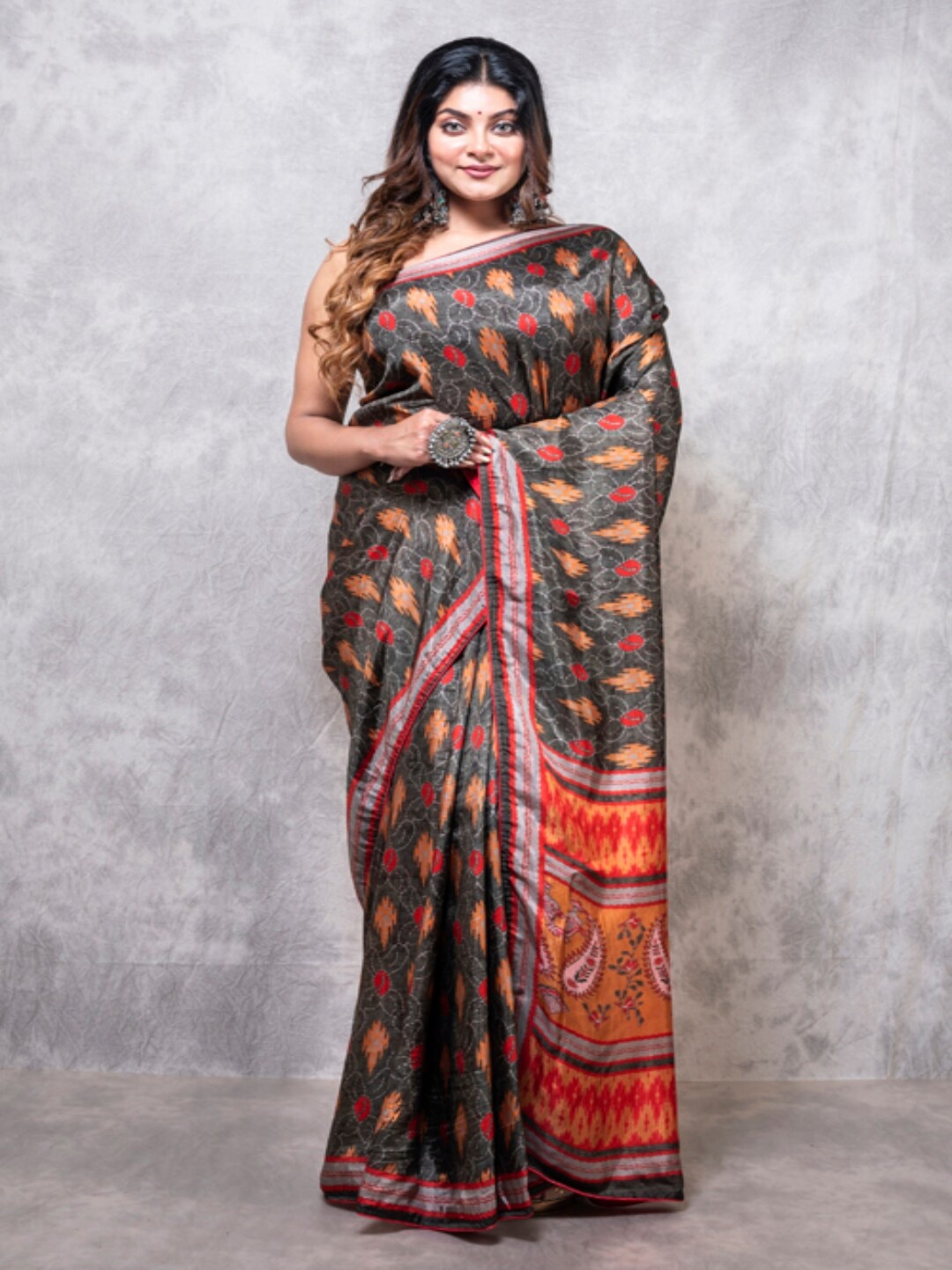 

Morchari Geometric Pure Silk Saree, Grey