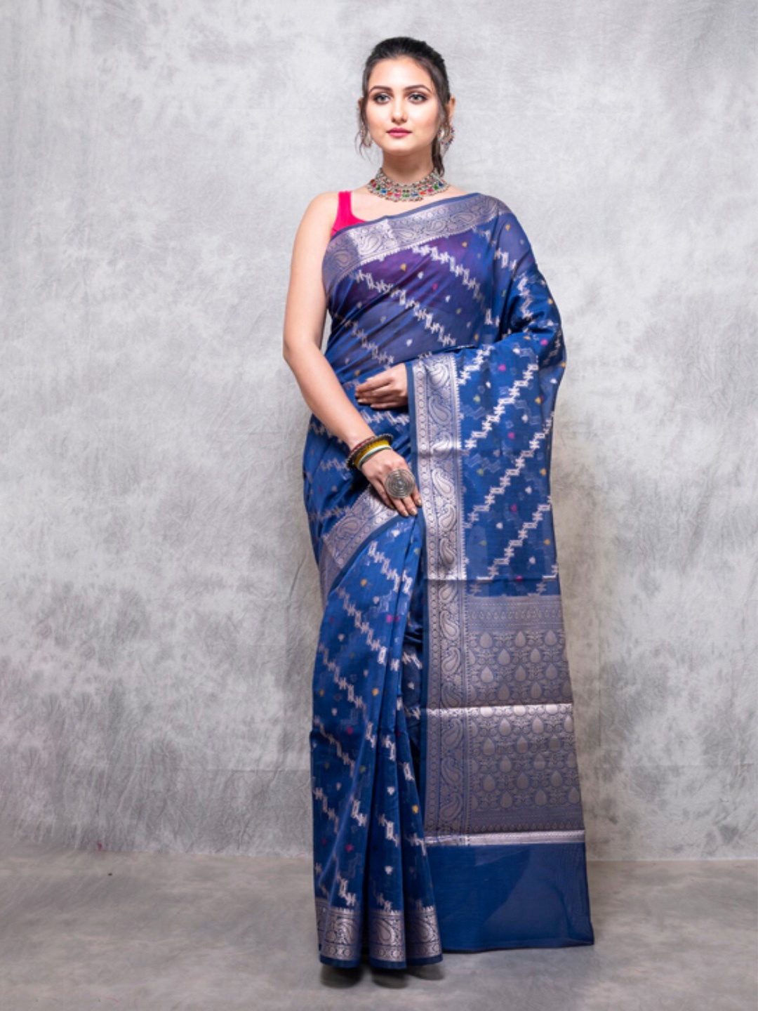 

Morchari Ethnic Motifs Woven Design Zari Saree, Blue