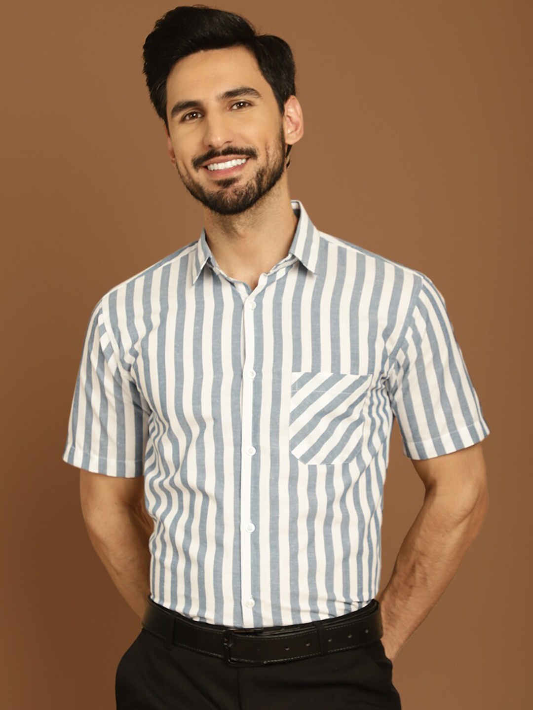 

Indian Needle Classic Regular Fit Vertical Striped Half Sleeve Cotton Formal Shirt, White