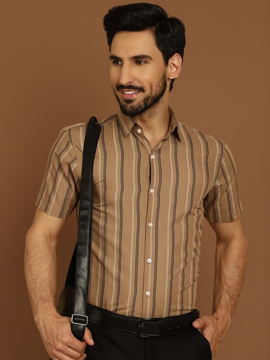 

Indian Needle Classic Regular Fit Vertical Striped Half Sleeve Cotton Formal Shirt, Brown