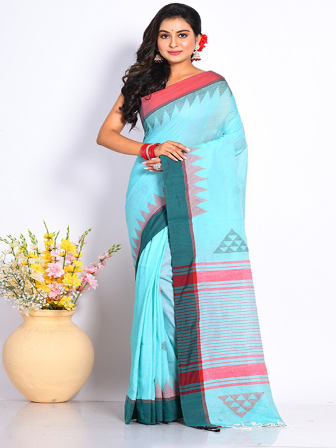 

Morchari Geometric Printed Saree, Blue