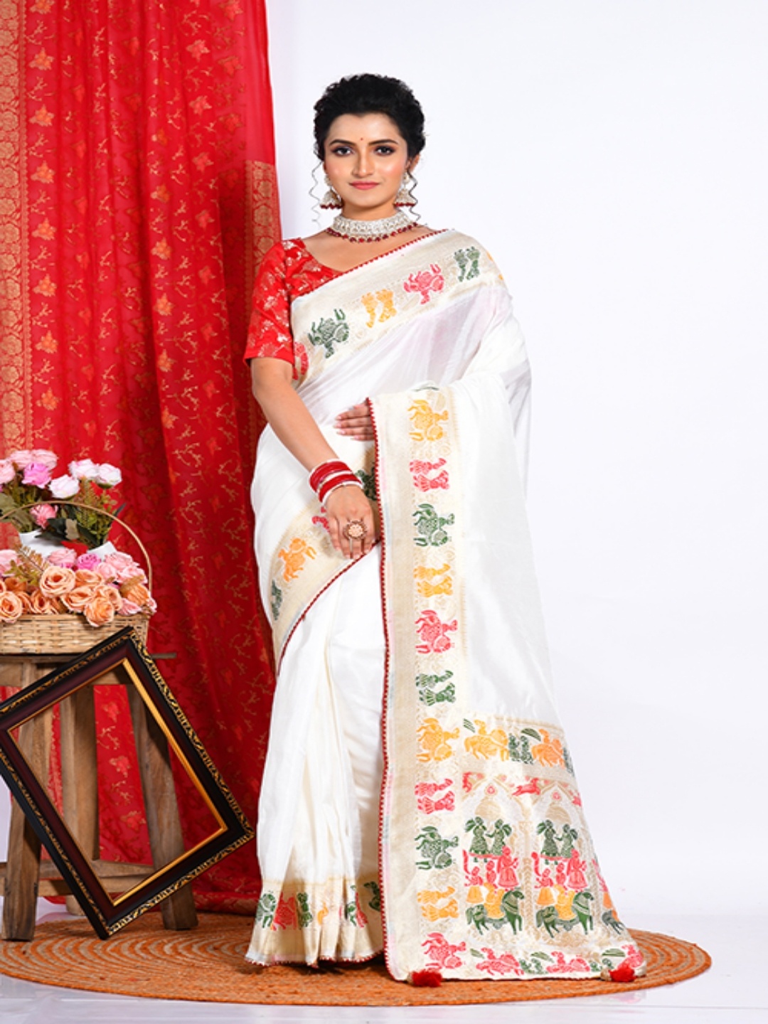 

Morchari Ethnic Motifs Printed Zari Pure Silk Saree, White