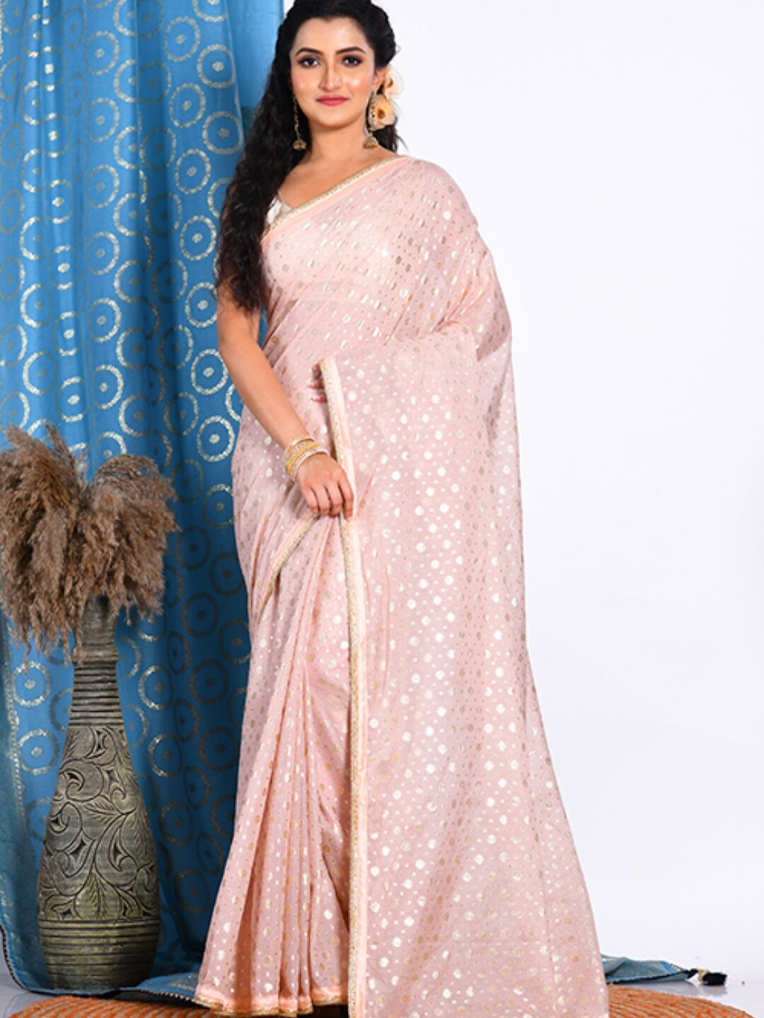 

Morchari Floral Printed Banarasi Saree, Pink