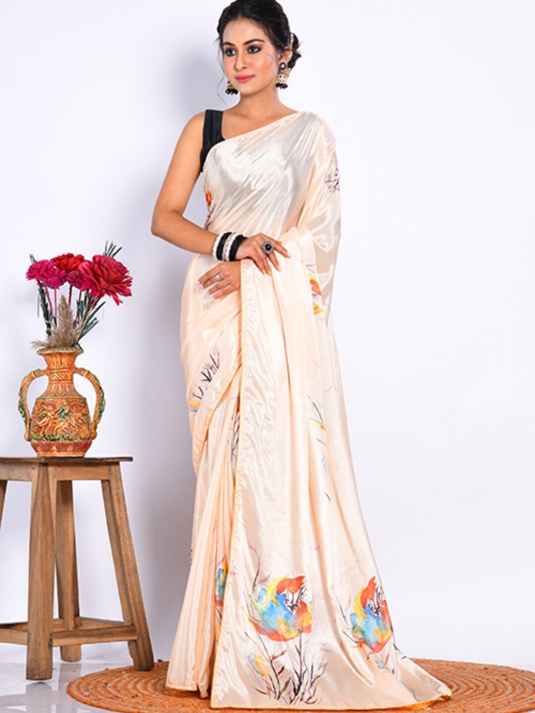 

Morchari Floral Printed Chiffon Saree, Cream
