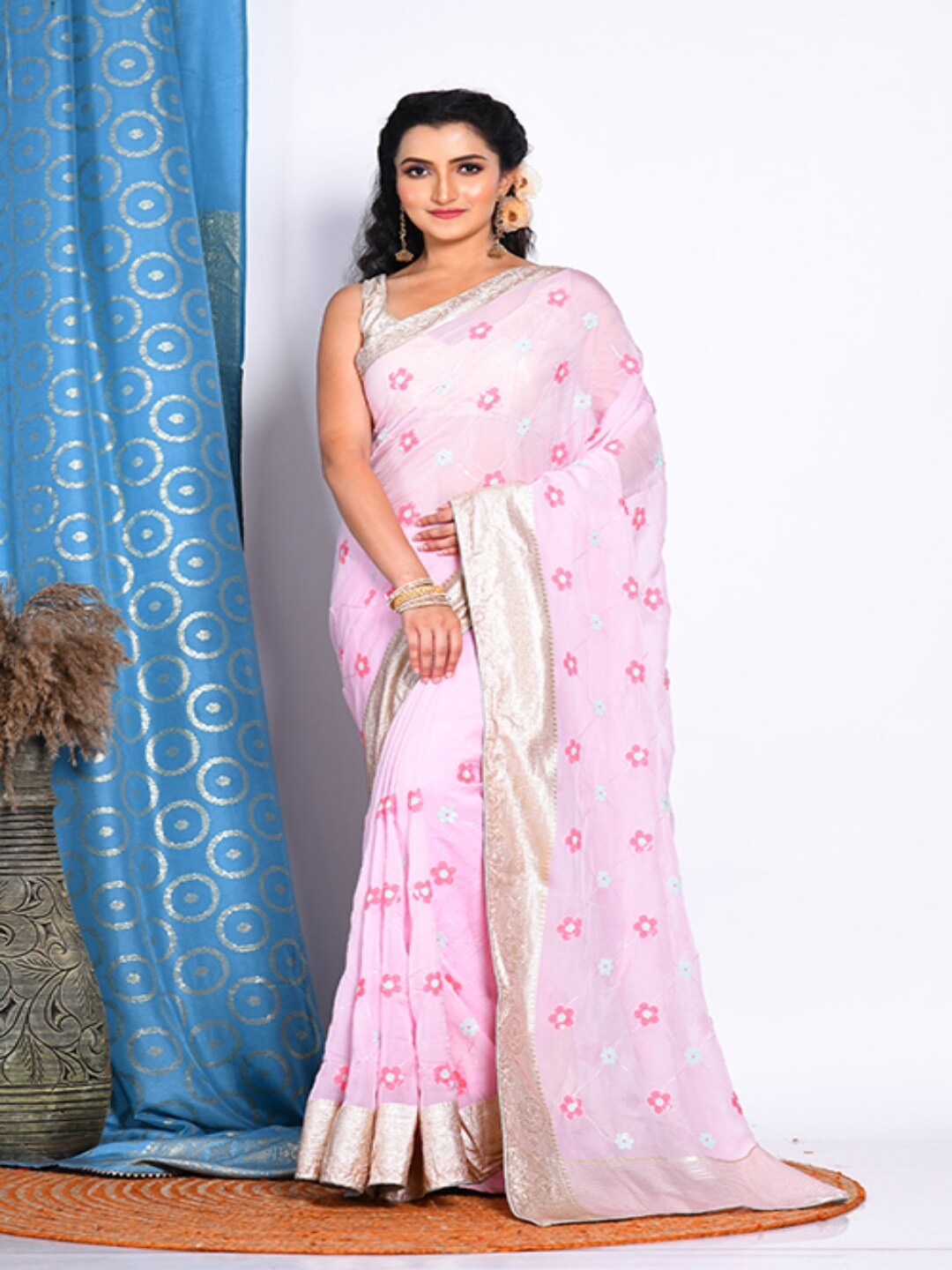 

Morchari Floral Embroidered Zari Organza Saree, Pink