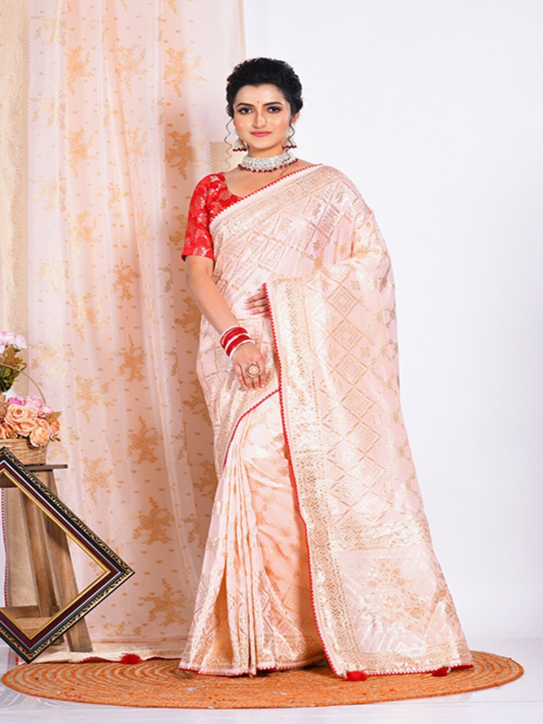 

Morchari Ethnic Motifs Woven Design Zari Pure Silk Saree, Pink