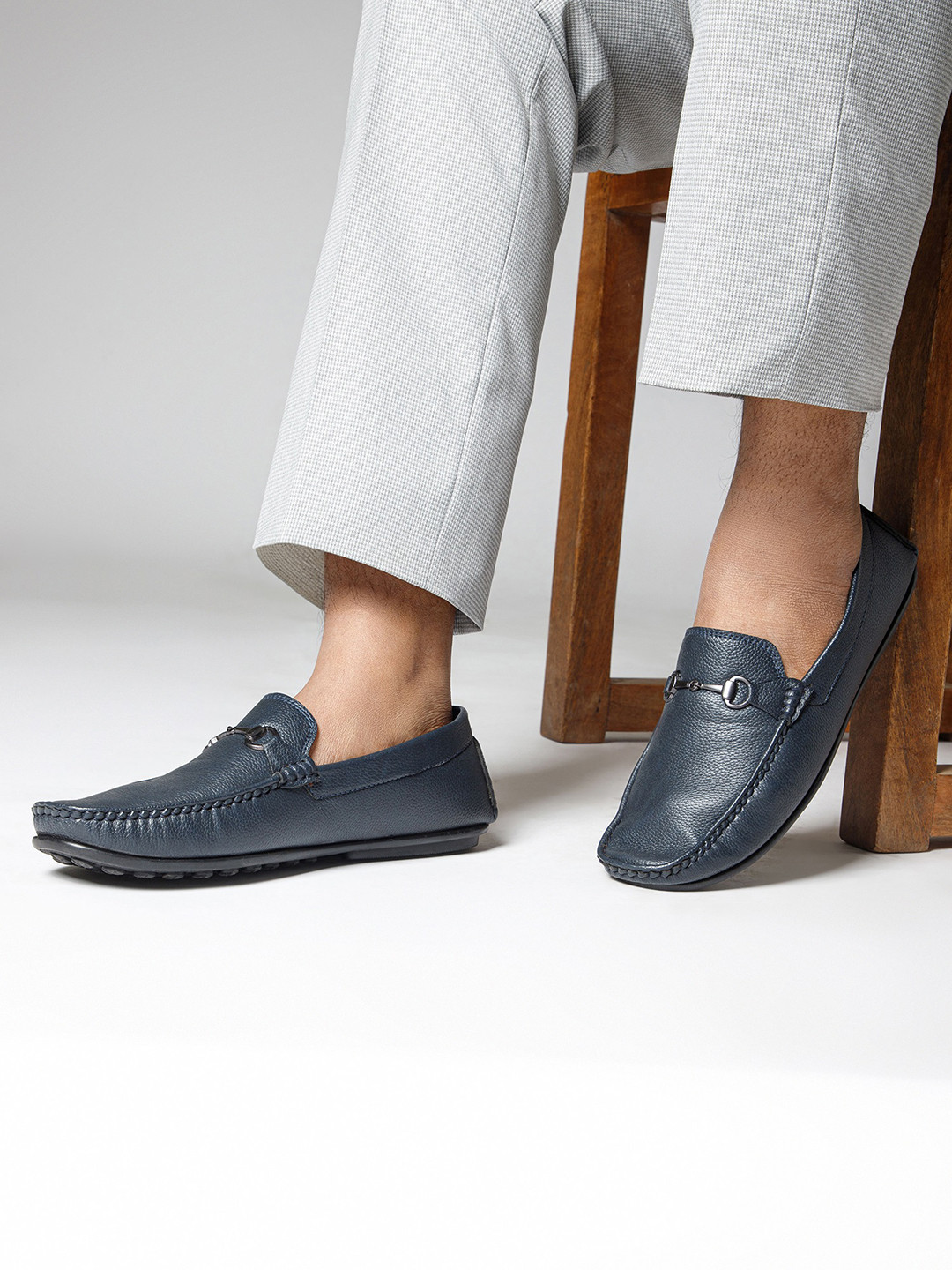 

Cantabil Men Round Toe Lightweight Loafers, Navy blue