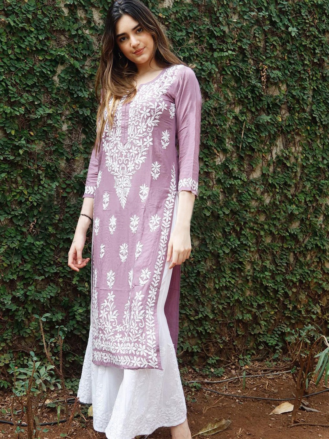 

KALINI Floral Embroidered Chikankari Straight Kurta, Purple