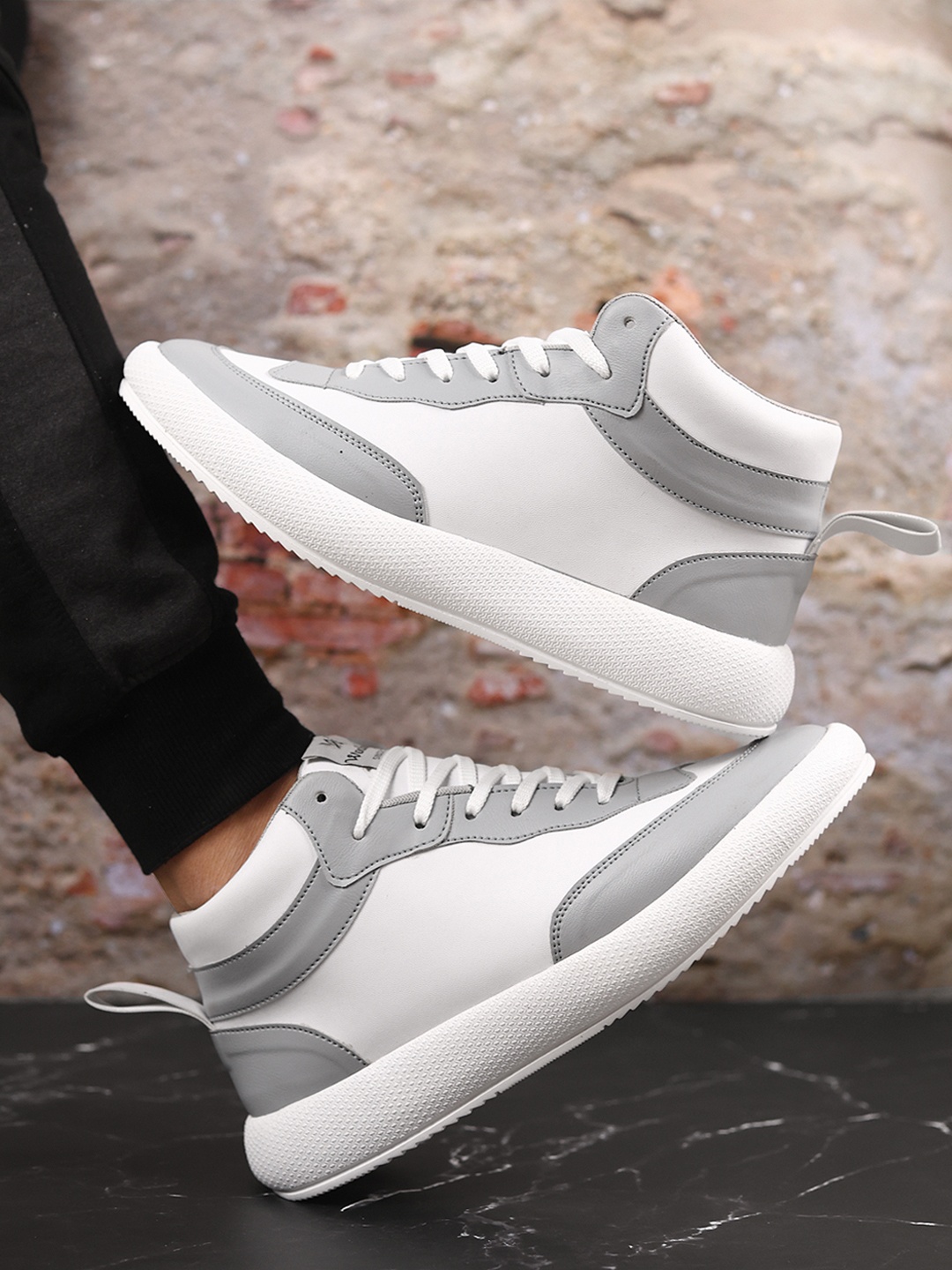 

Woakers Men Colourblocked Mid-Top Lace-Ups Sneakers, Grey