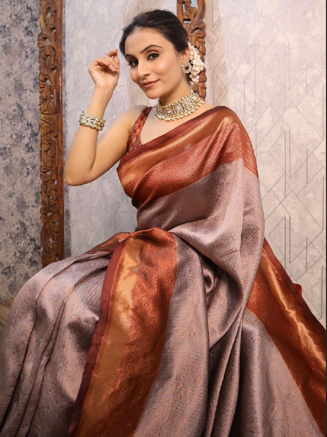 

DIVASTRI Ethnic Woven Design Zari Pure Silk Kanjeevaram Saree, Blue