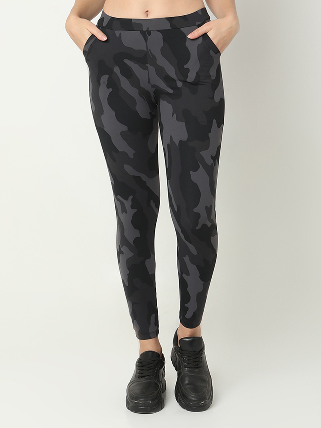 

Smarty Pants Women Abstract Printed Slim-Fit Anti Odour Ankle-Length Gym Tights, Black