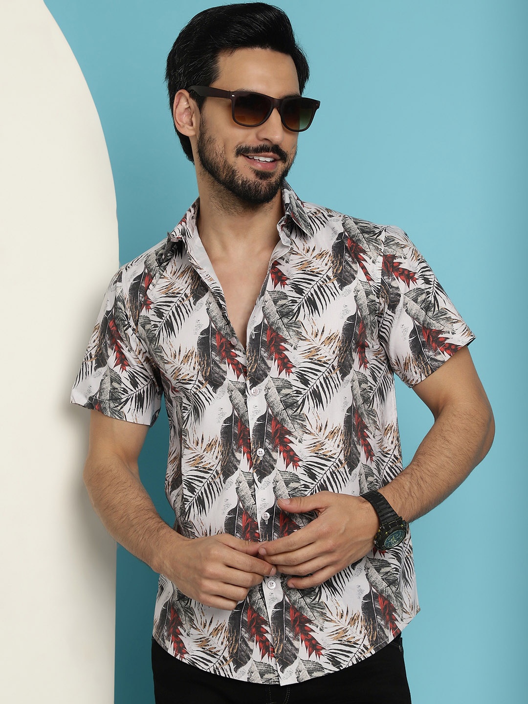 

Indian Needle Classic Floral Printed Cotton Casual Shirt, Red