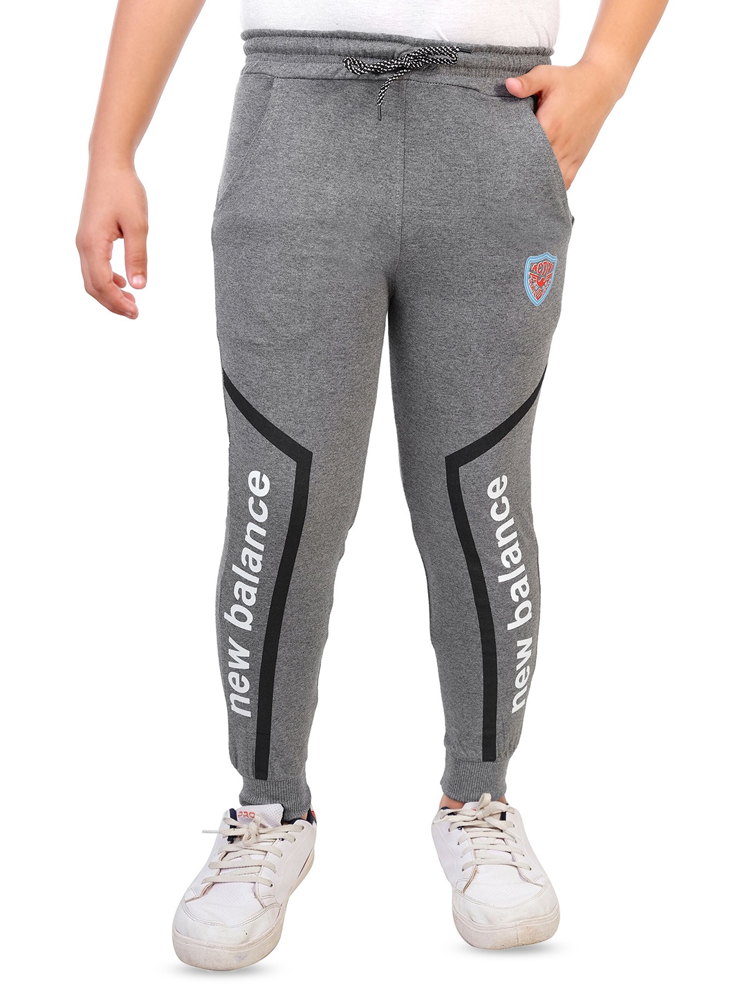 

CELEBRITY CLUB Boys Printed Mid-Rise Regular Trousers, Grey
