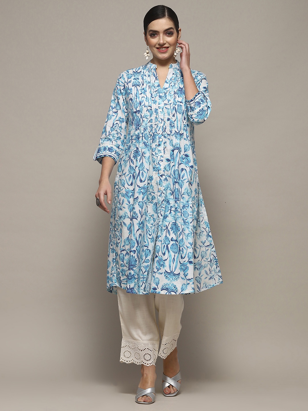 

Biba Floral Printed Mandarin Collar Roll-Up Sleeves Cotton A-Line Kurta, White