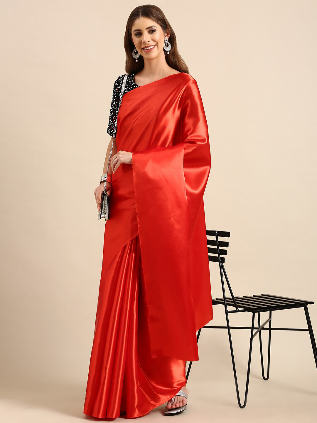 

Sarvada Satin Silk Saree, Red