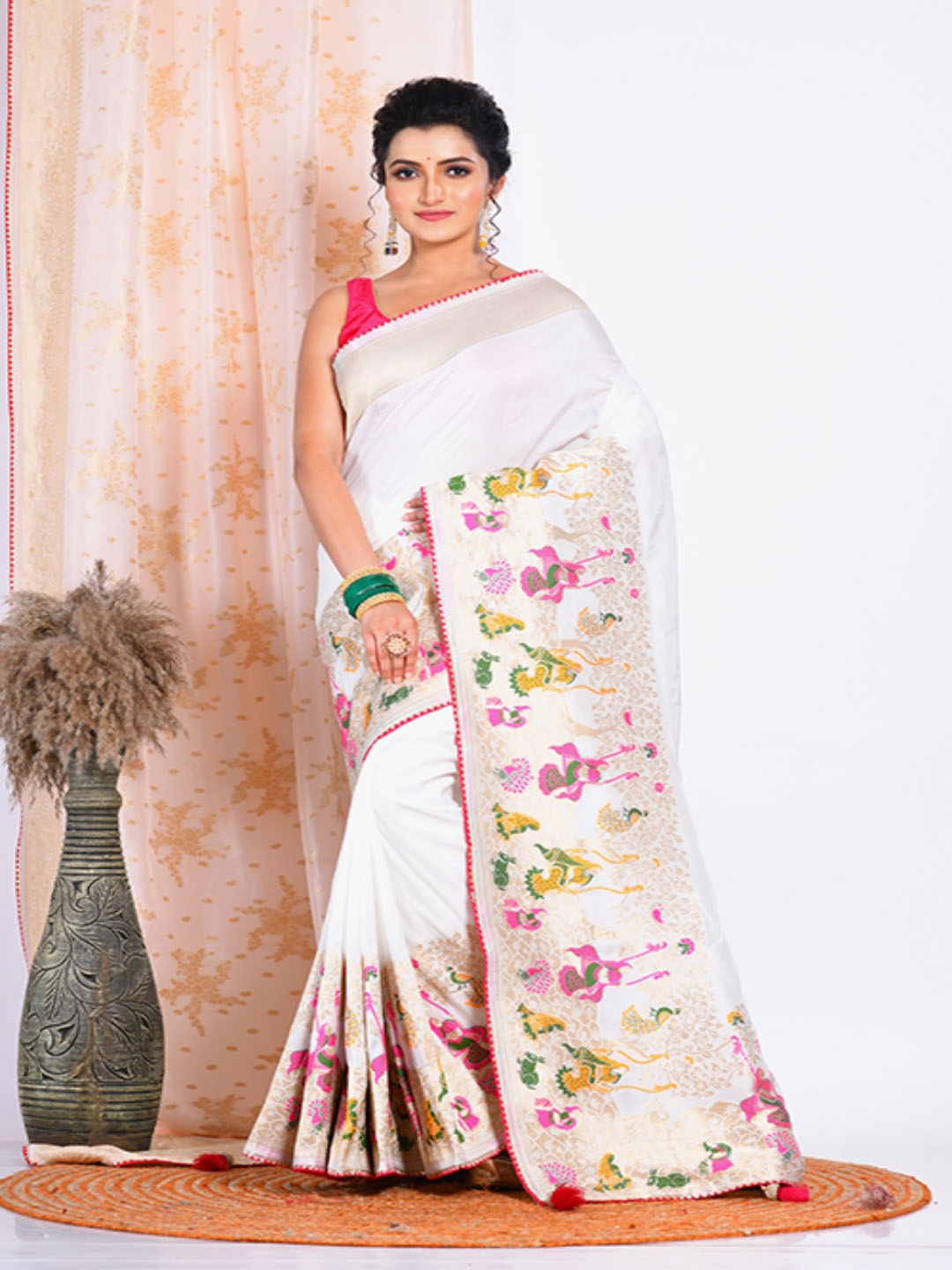 

Morchari Ethnic Motifs Printed Zari Saree, White