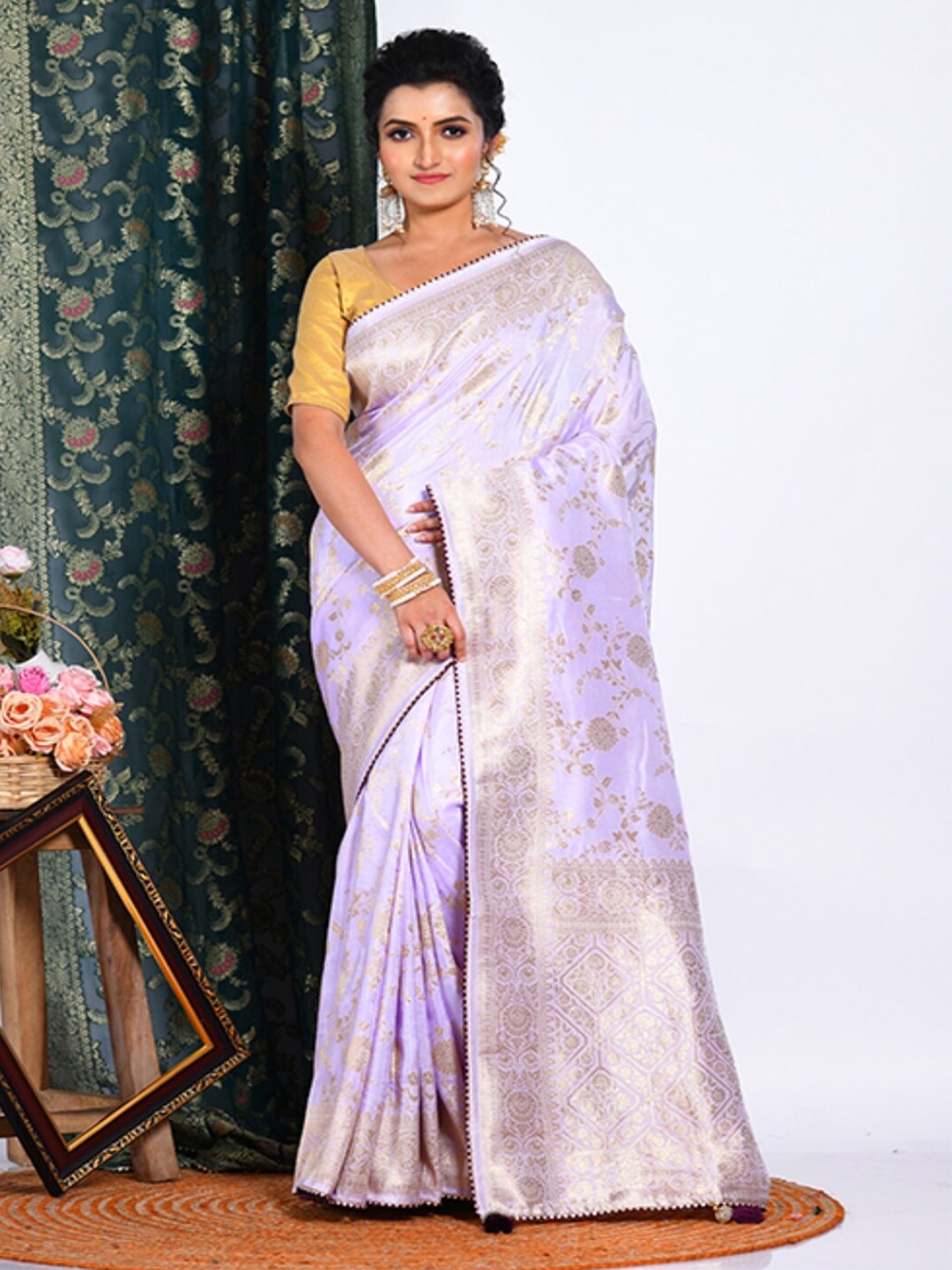 

Morchari Purple & Gold-Toned Woven Design Zari Pure Silk Saree