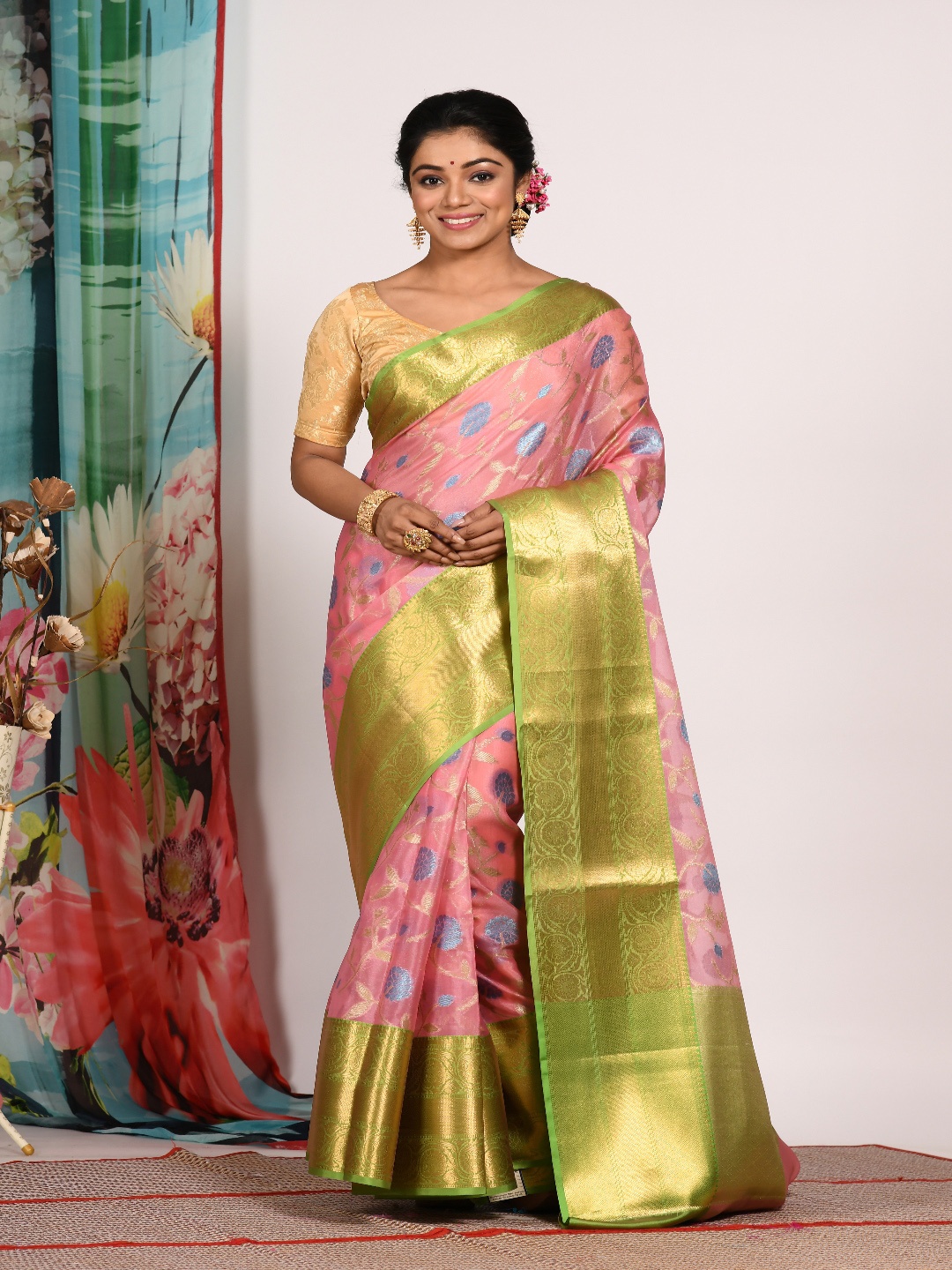 

Morchari Floral Woven Design Zari Banarasi Saree, Pink