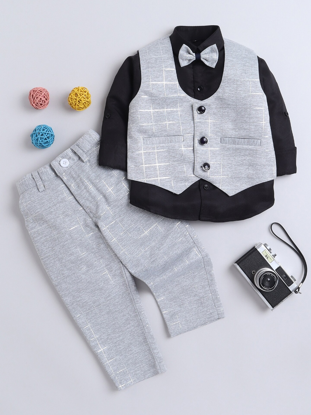

Lil homies Infant Boys Checked Blazer & Trouser With Bow Three-Piece Suit, Grey