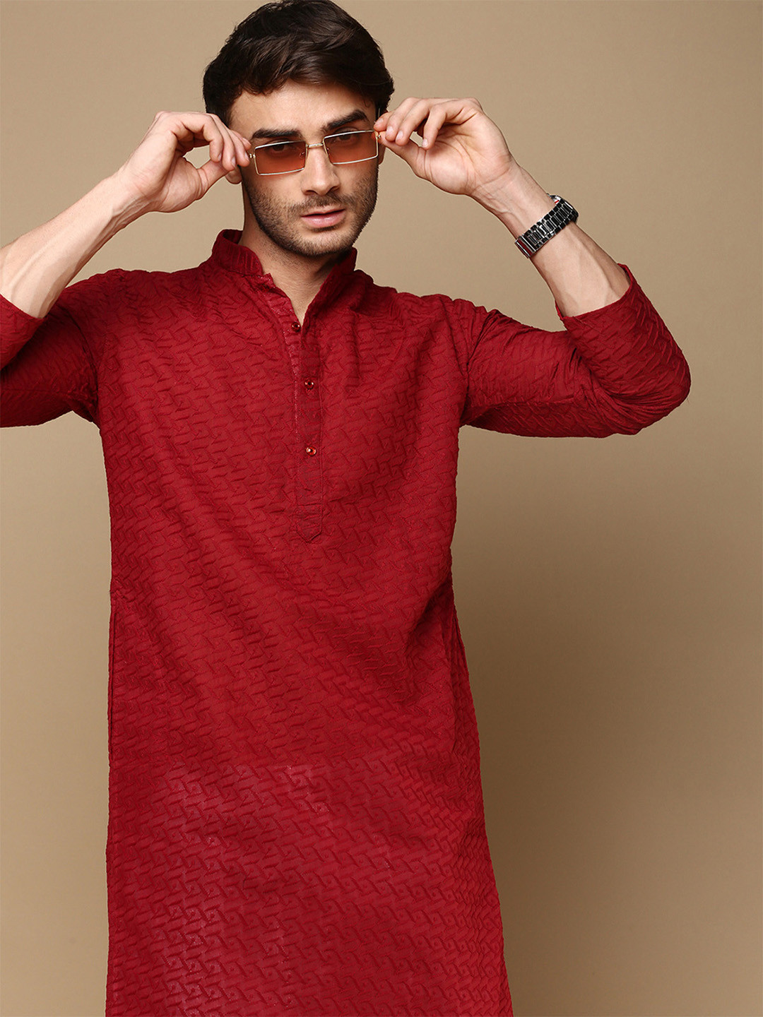 

Sanwara Geometric Embroidered Chikankari Straight Kurta, Maroon