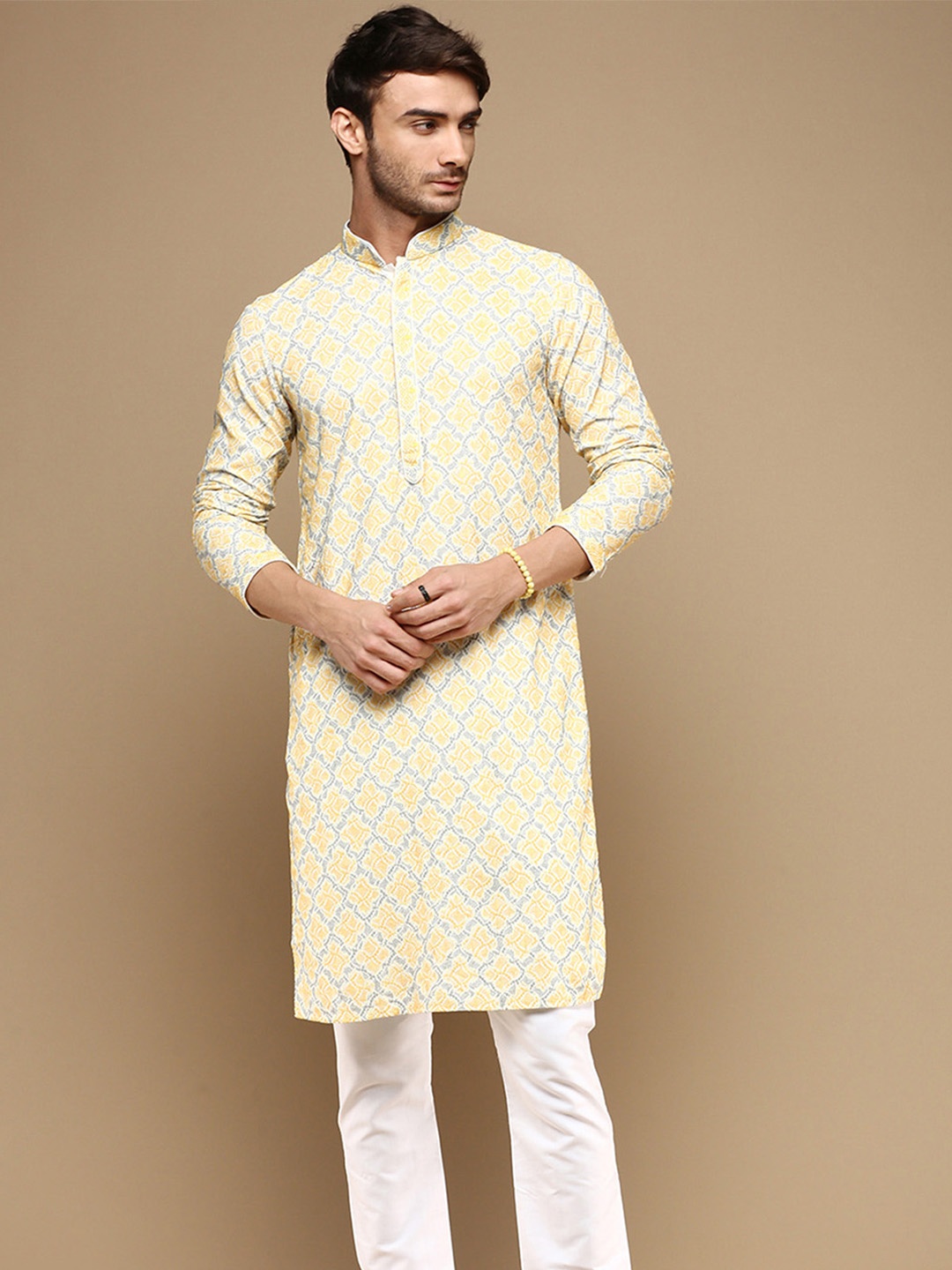 

Sanwara Ethnic Motifs Embroidered Chikankari Mandarin Collar Cotton Kurta, Yellow