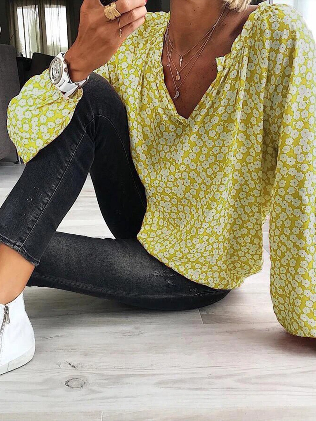 

StyleCast Yellow & White Floral Printed Mandarin Collar Top