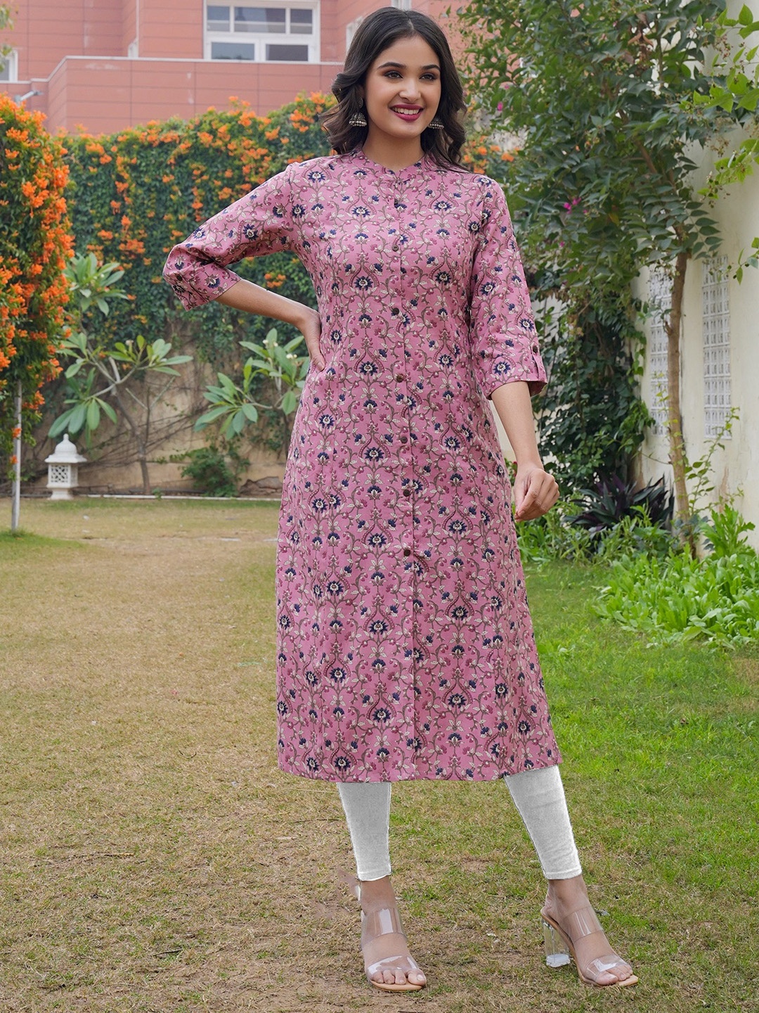 

Vbuyz Floral Printed Mandarin Collar Kurta, Pink