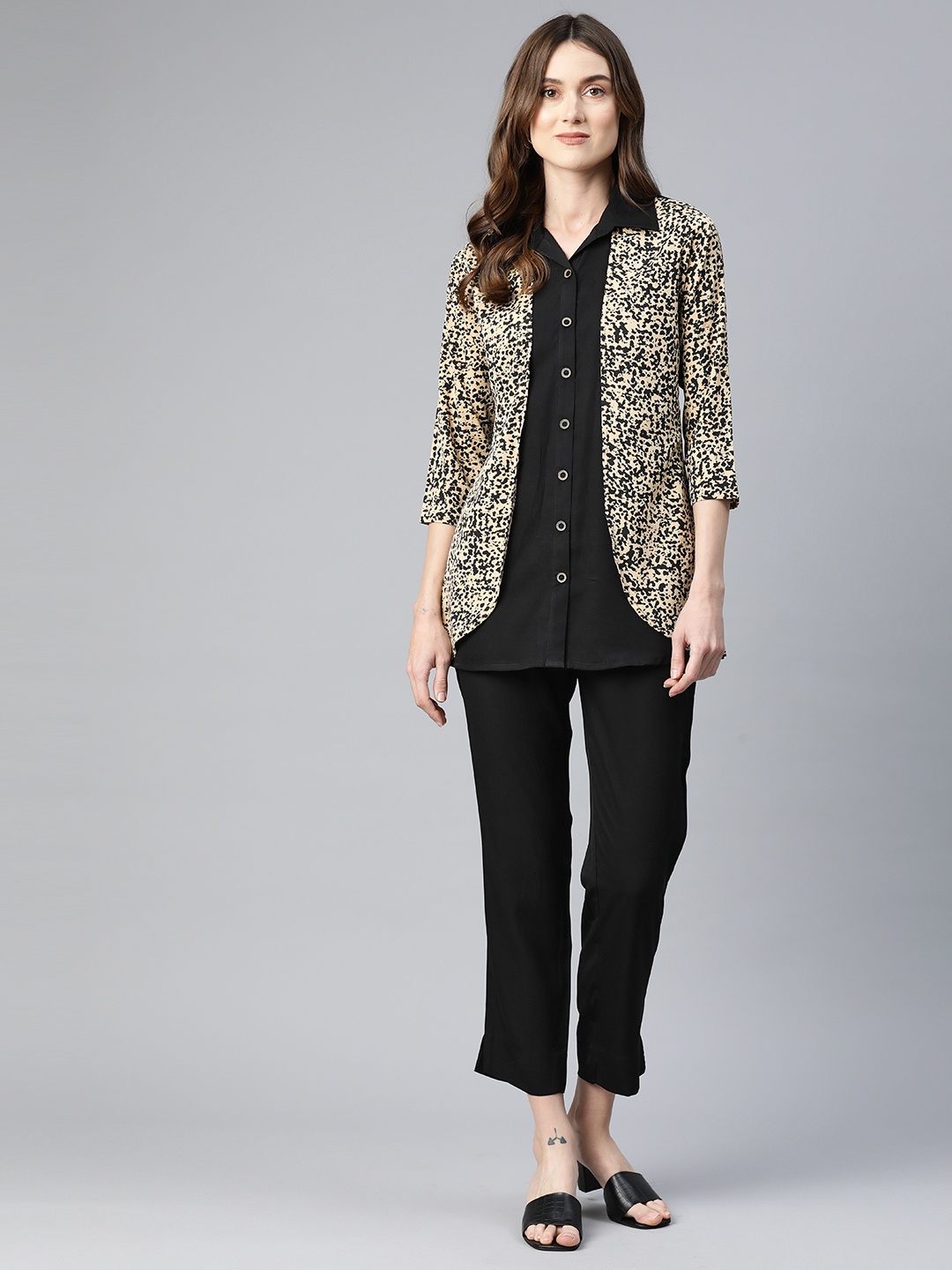 

Cottinfab Women Printed Layered Shirt with Trousers, Black